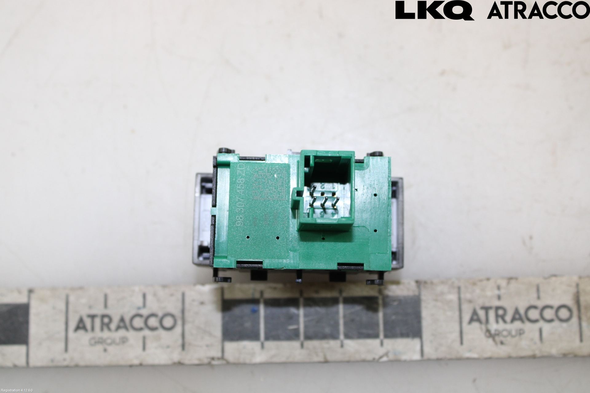 Opel MOKKA 21- Strömställare Växellåda