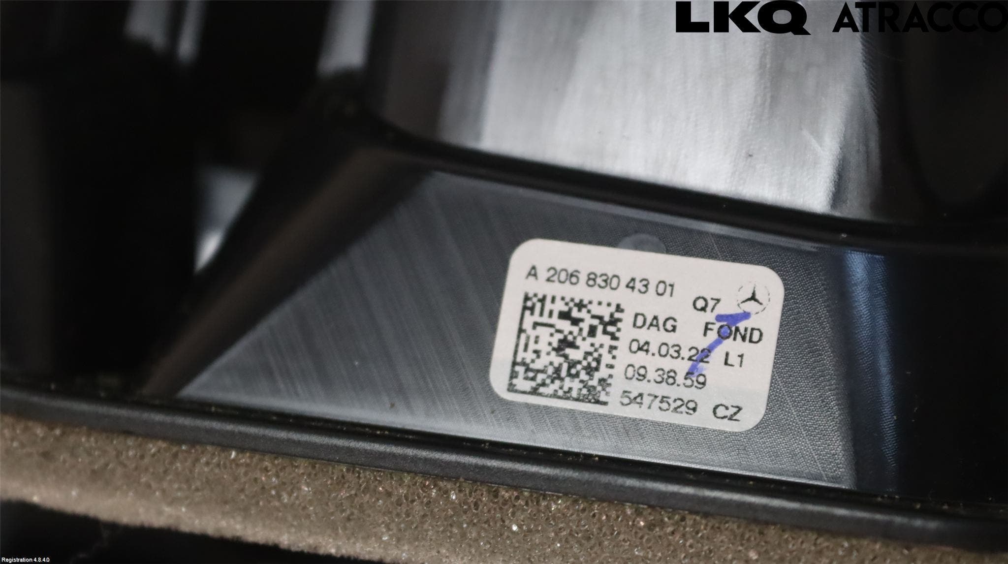 Mercedes-Benz MB C-KLASS (W206) 21- Instrumentkonsoll Mitt