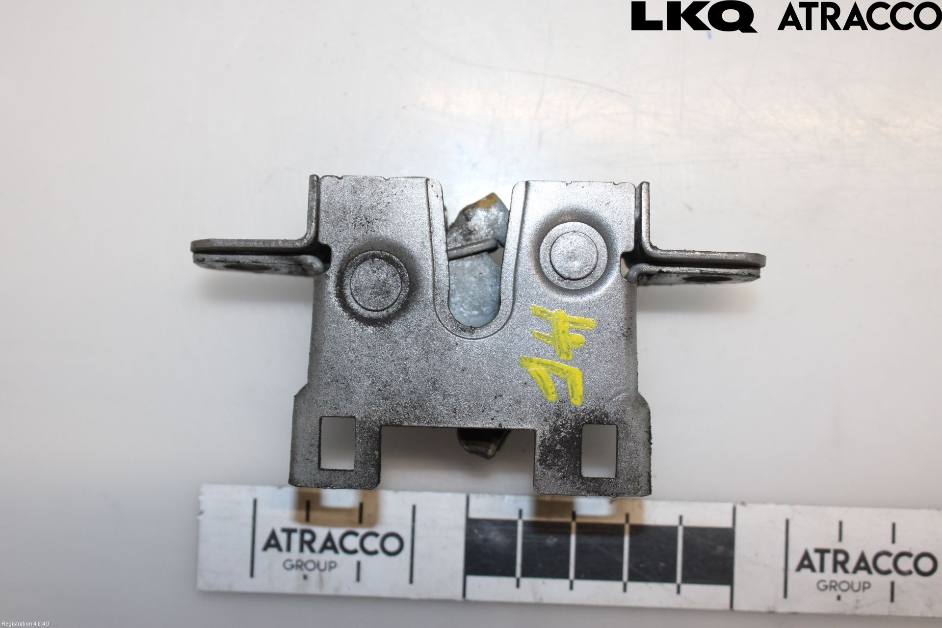 Jaguar XJ X351        10- Huvlås