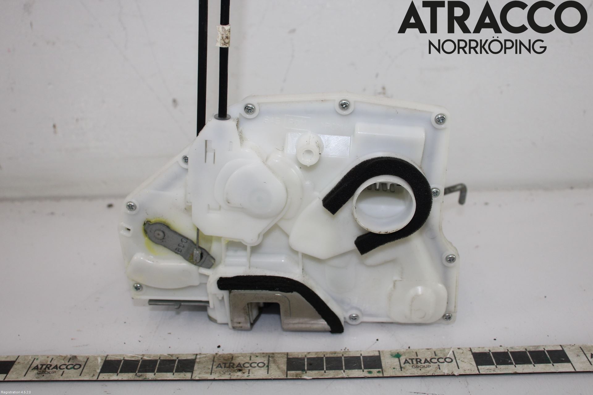 Suzuki SWIFT 05-10 Låskista-Dörrlås