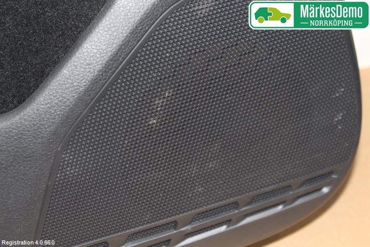Volkswagen VW GOLF SPORTSVAN 15-20 Dörrklädsel Vä
