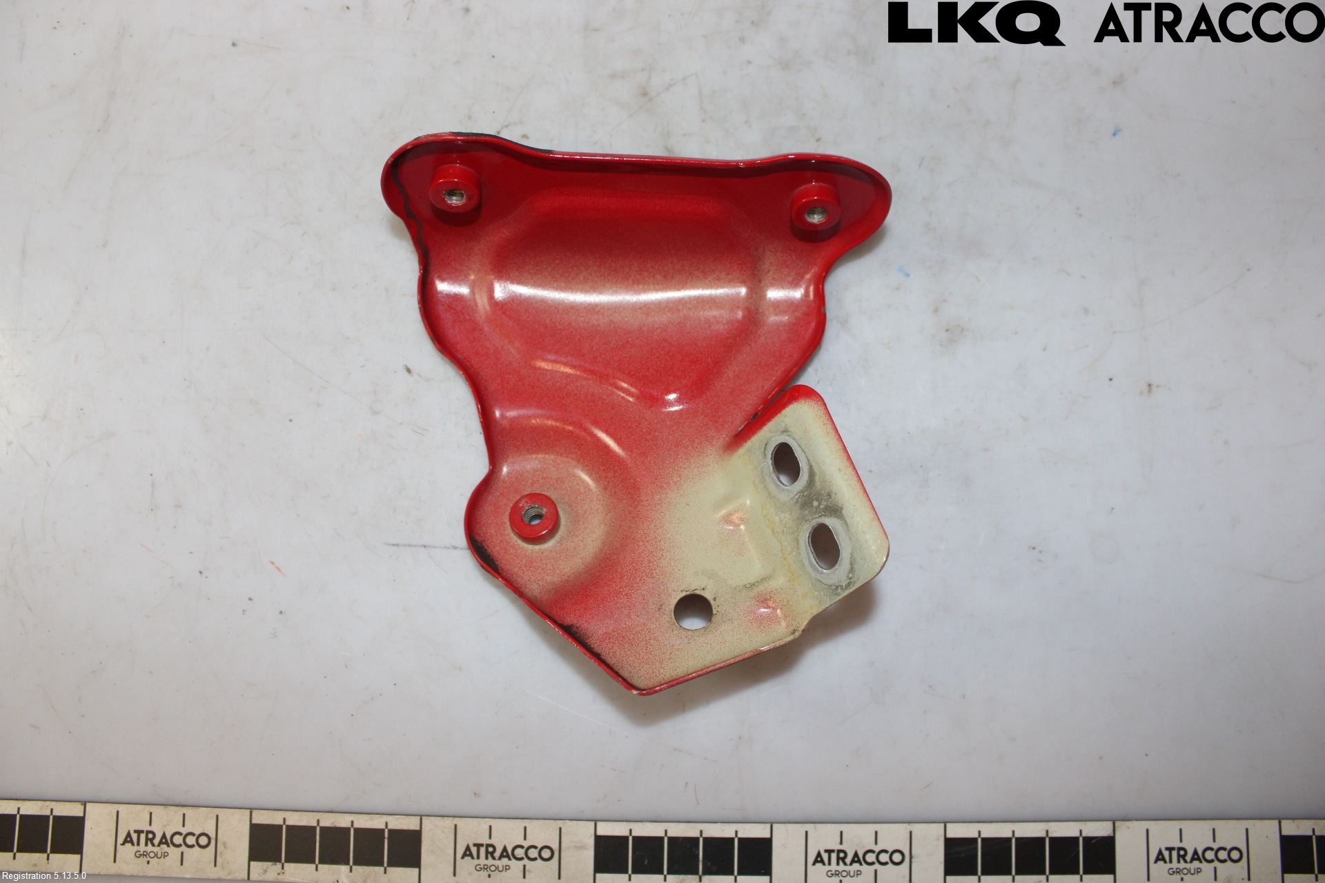 Skoda FABIA 15-21 Skärmfäste Fram Hö