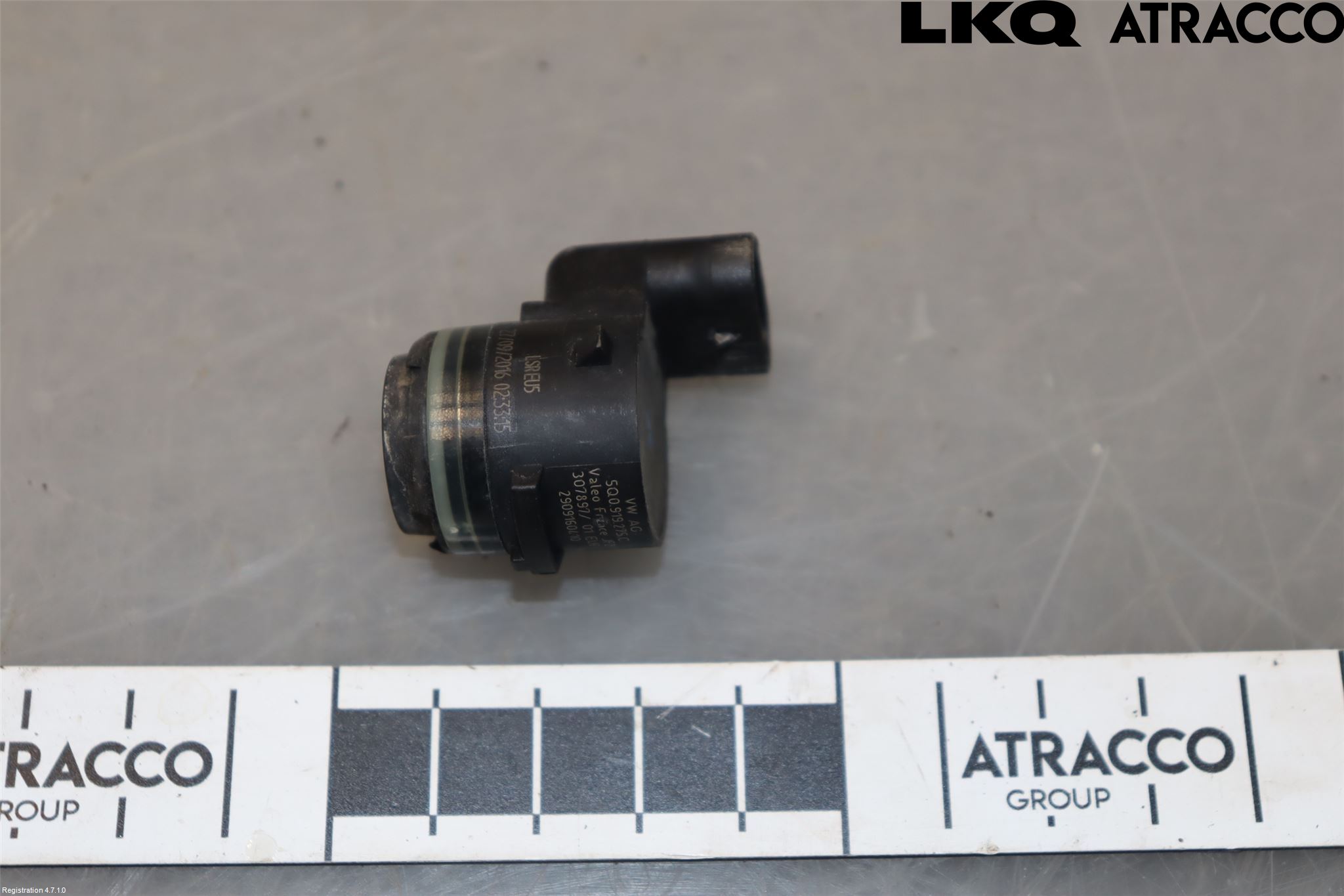 Skoda SUPERB 16-24 Parkeringshjälp Backsensor