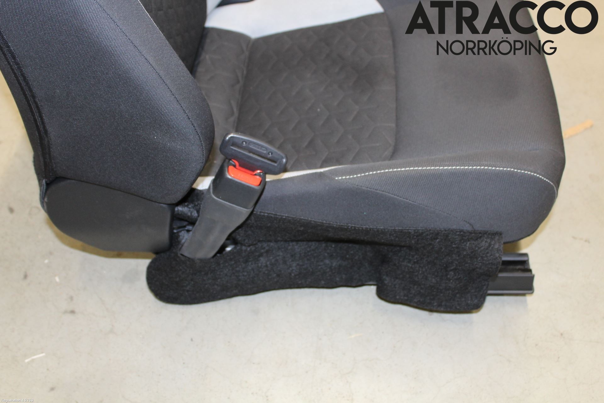 Toyota COROLLA 19- Inredning Stol Fram Hö