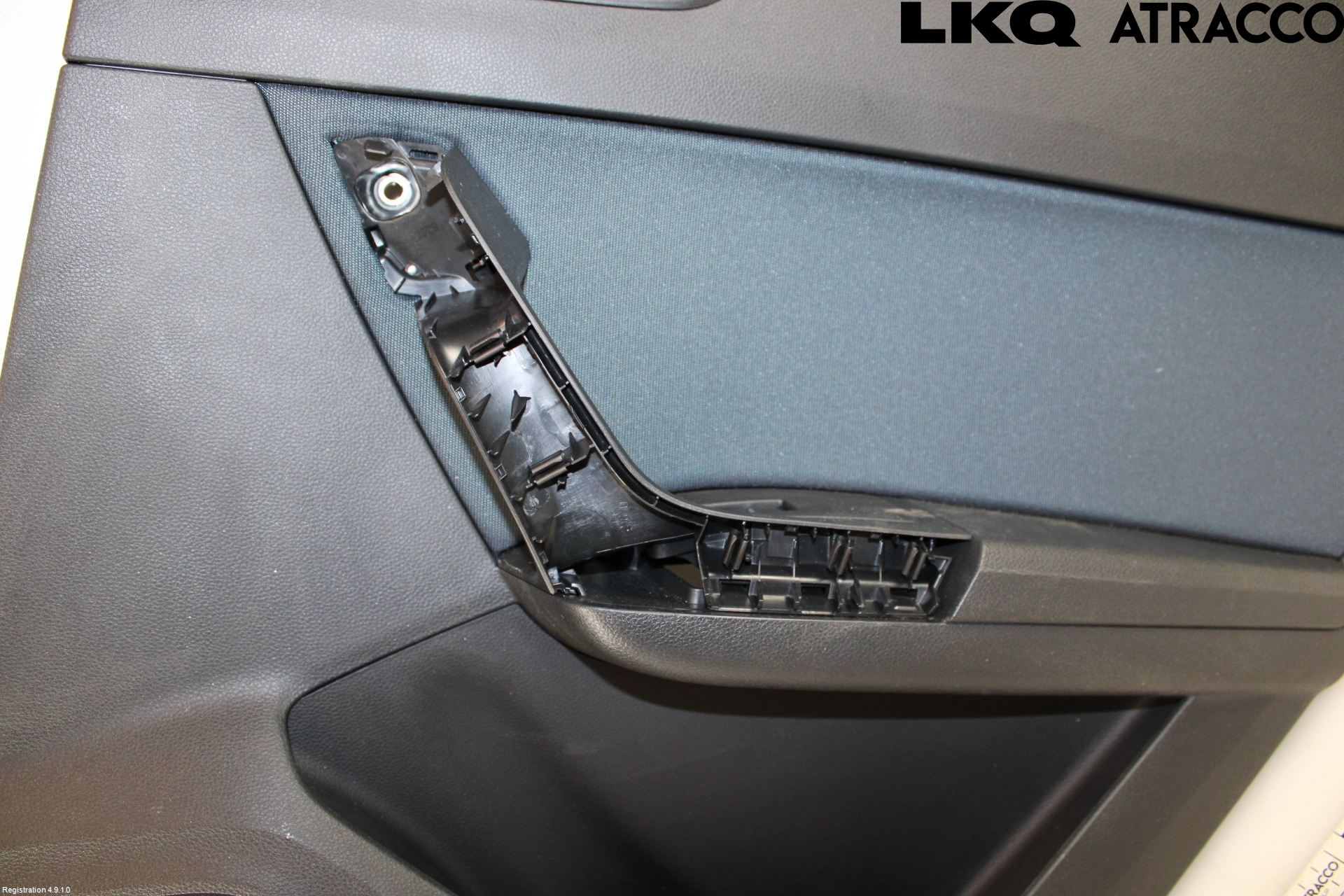 Seat ATECA 16->> Dörrklädsel Hö