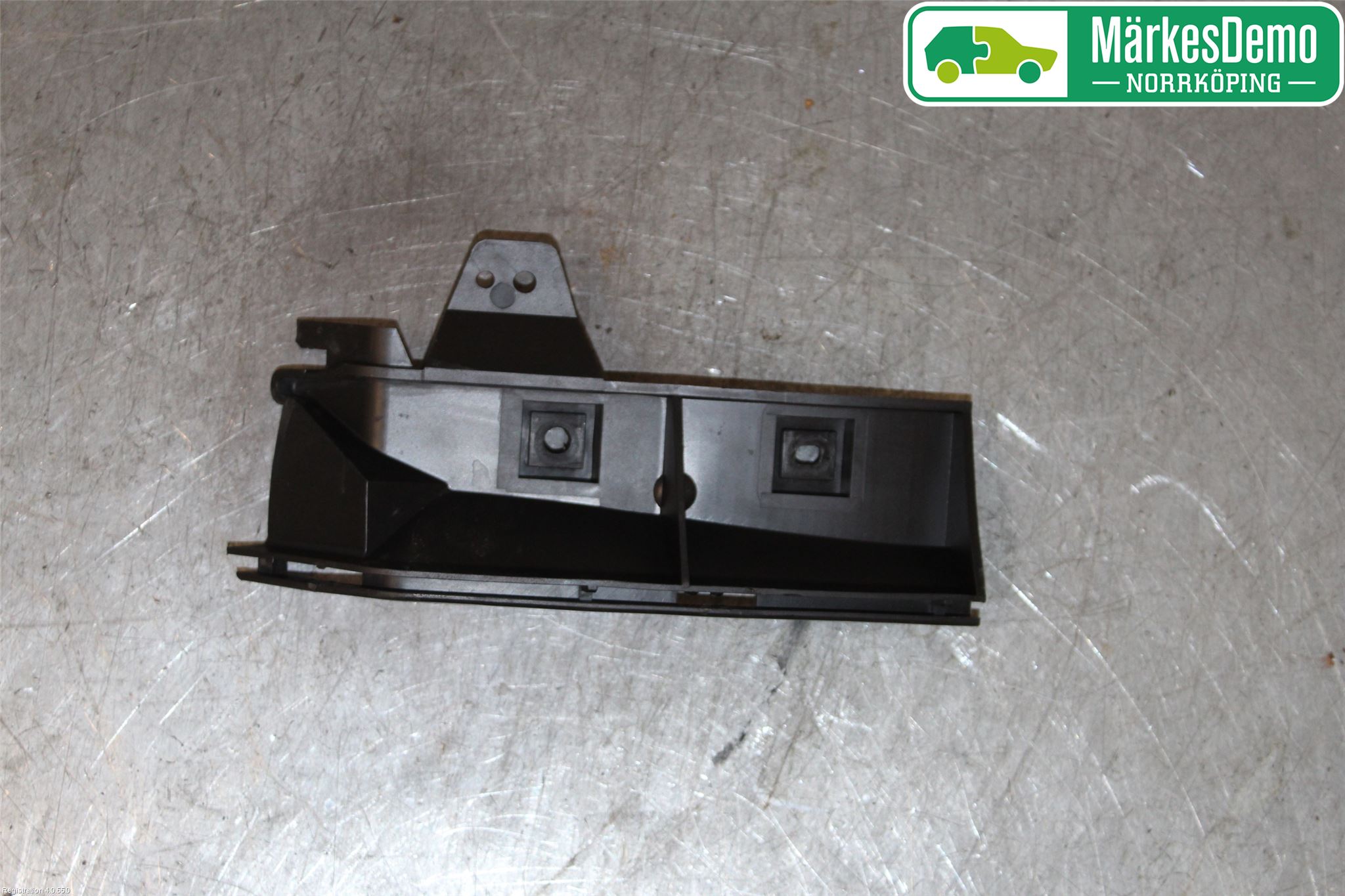 Volvo V50 04-07 Stötfångarfäste Bak Hö