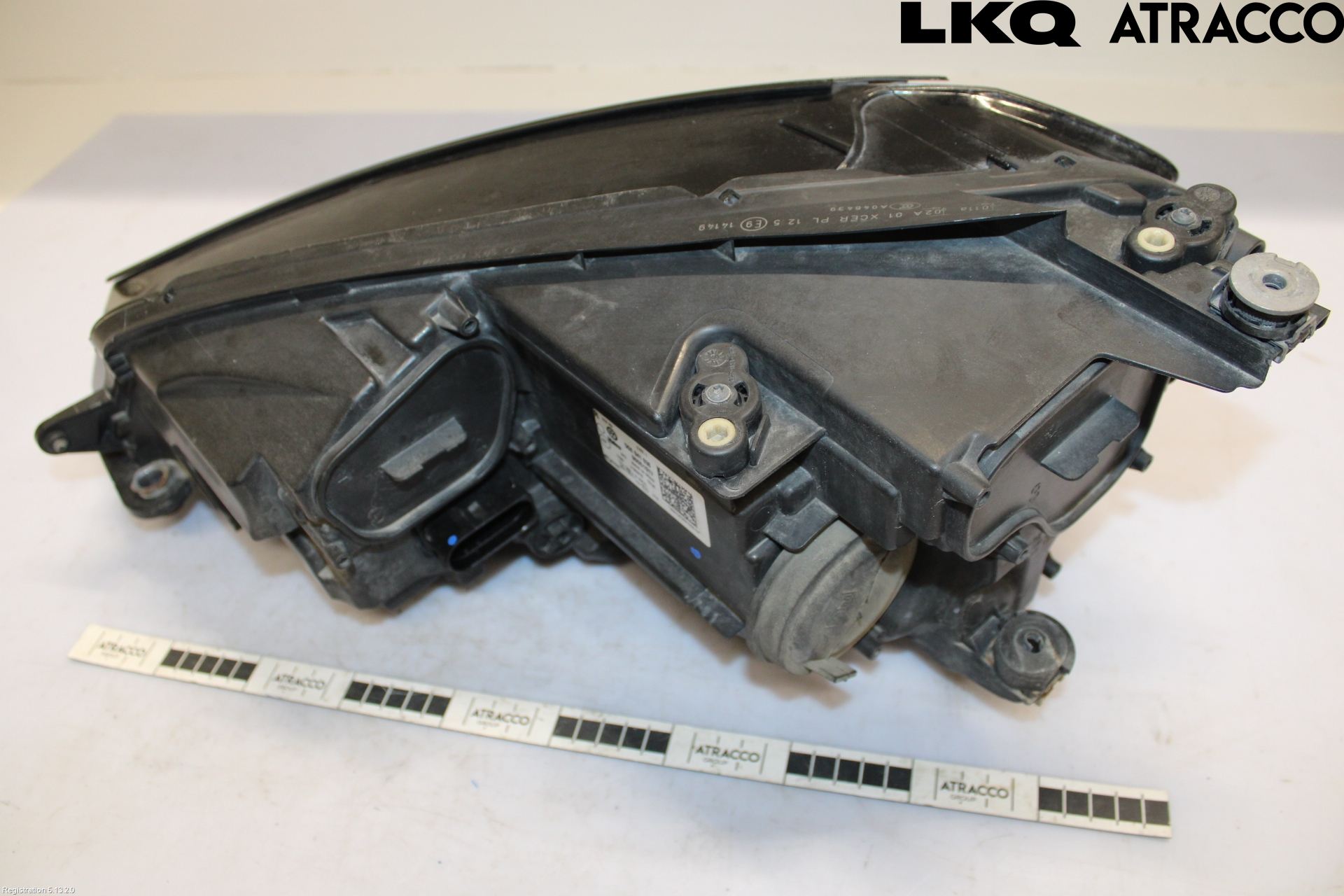 Volkswagen VW GOLF / E-GOLF VII 13-20 Strålkastare Höger