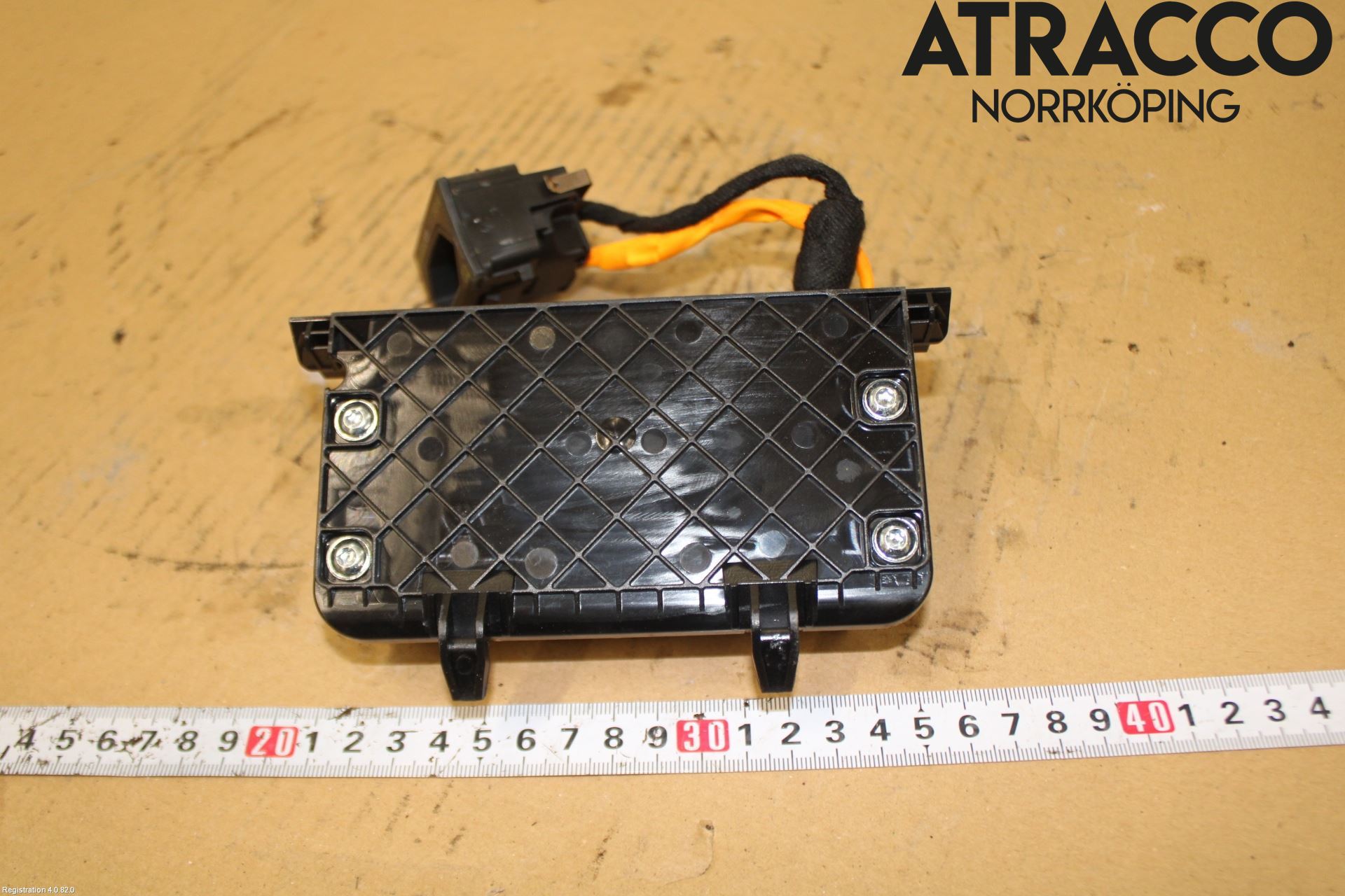 Skoda OCTAVIA (5E) 13-20 Inverter 12 -> 220 V
