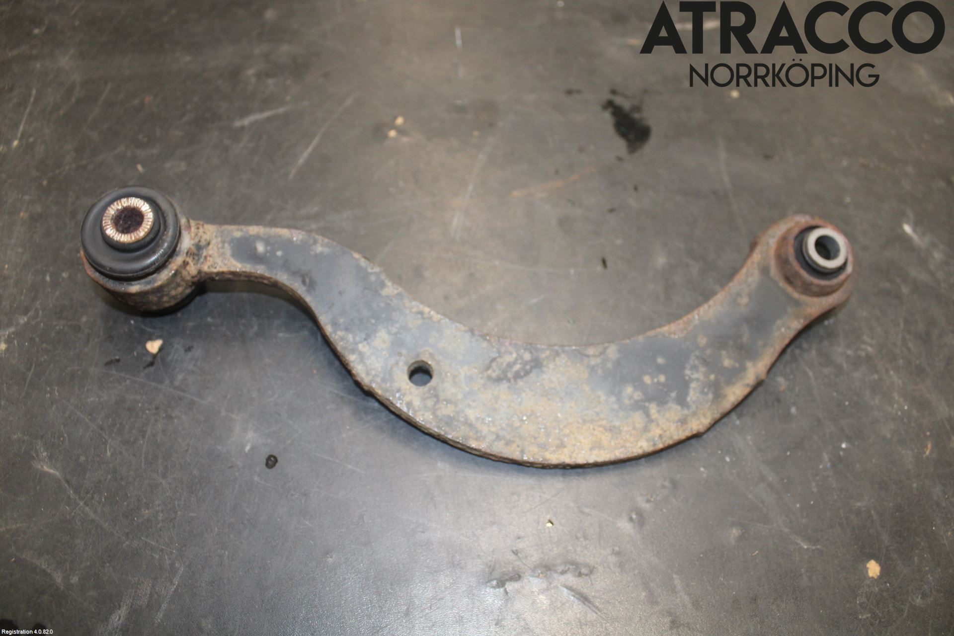 Toyota AVENSIS 09-15 Bärarm Bak Övre Höger