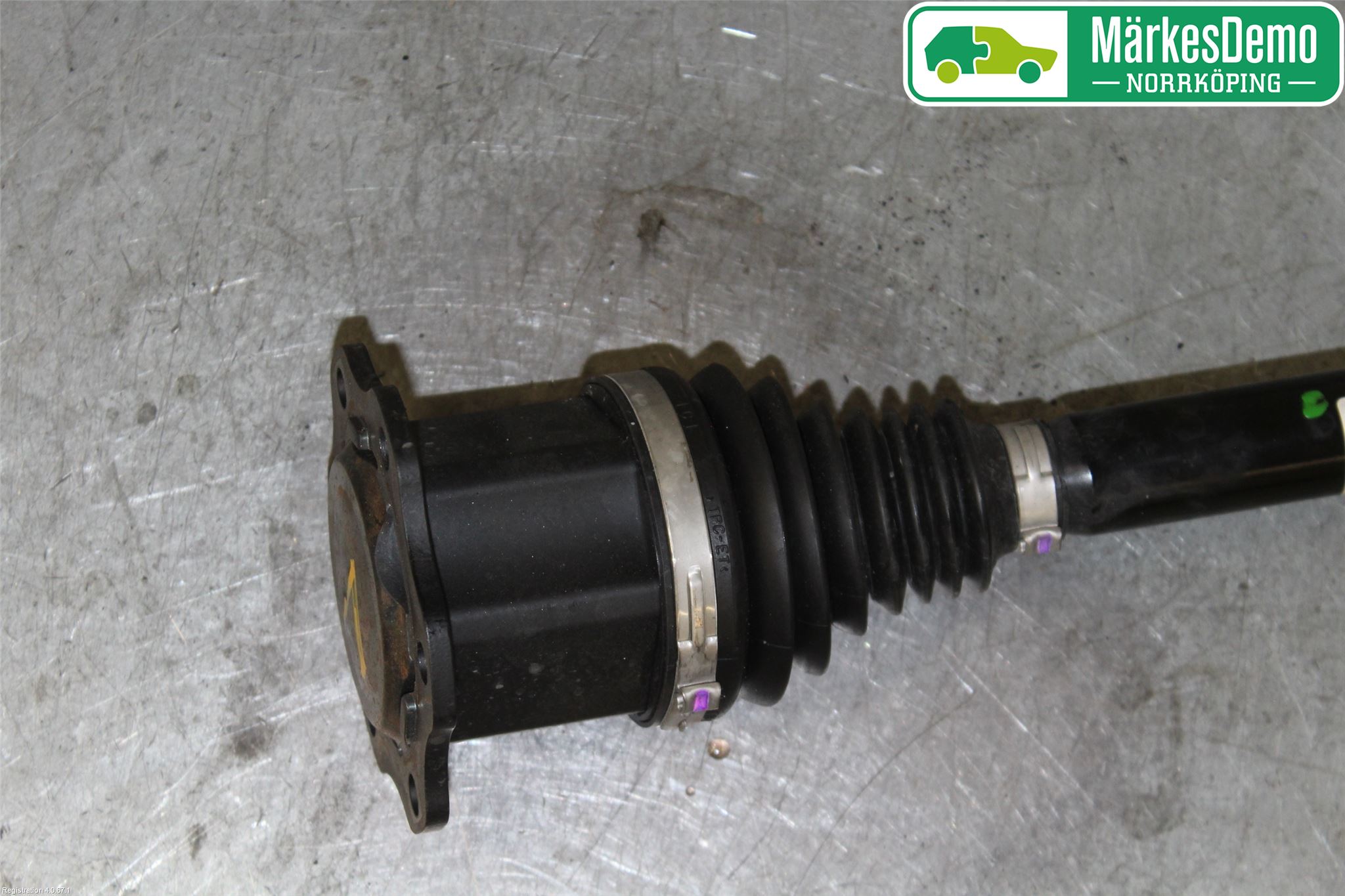 Audi A4/S4 B9 20- Drivaxel Fram Vänster