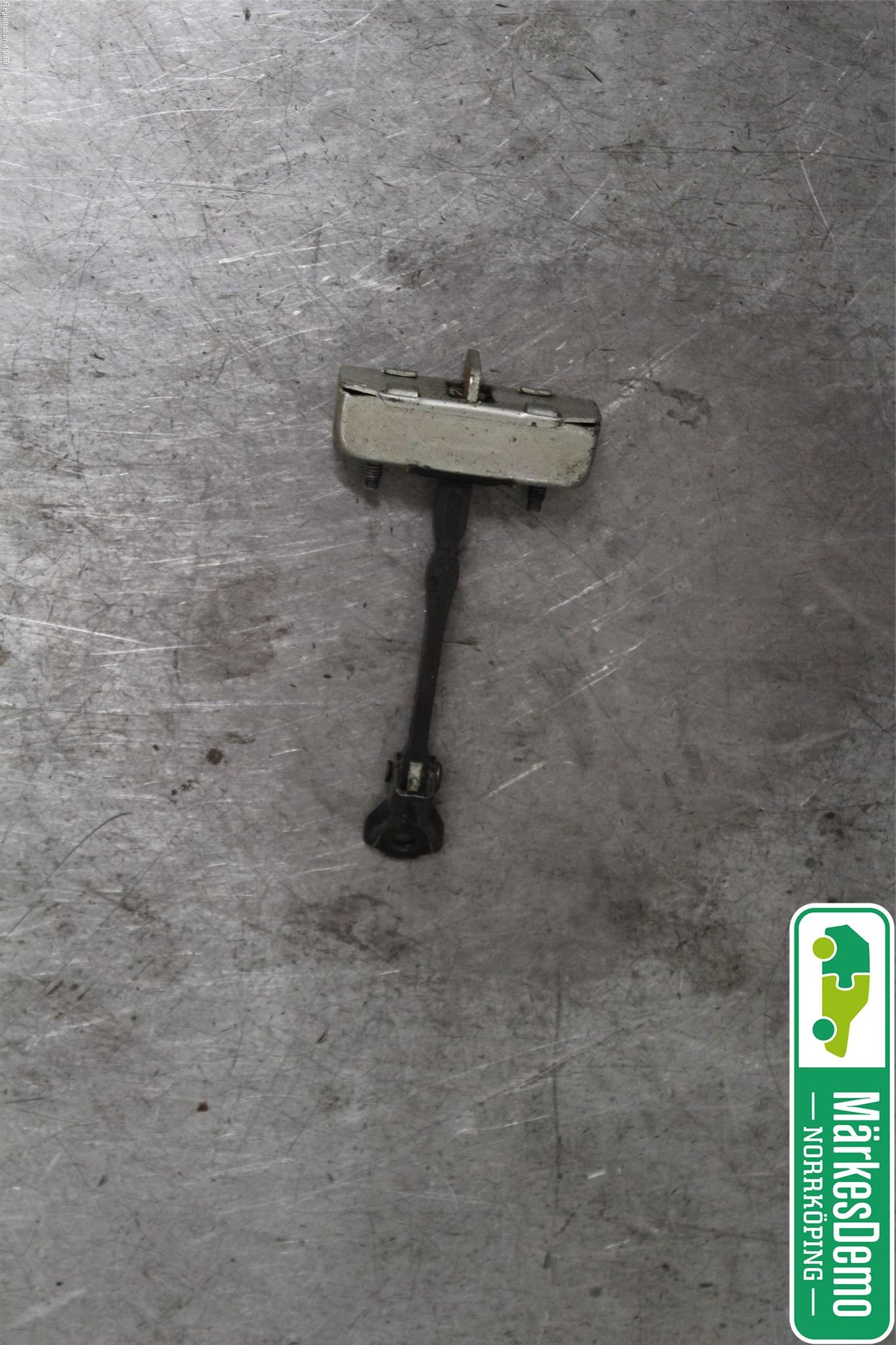 Toyota AURIS 10-12 Dörrstopp