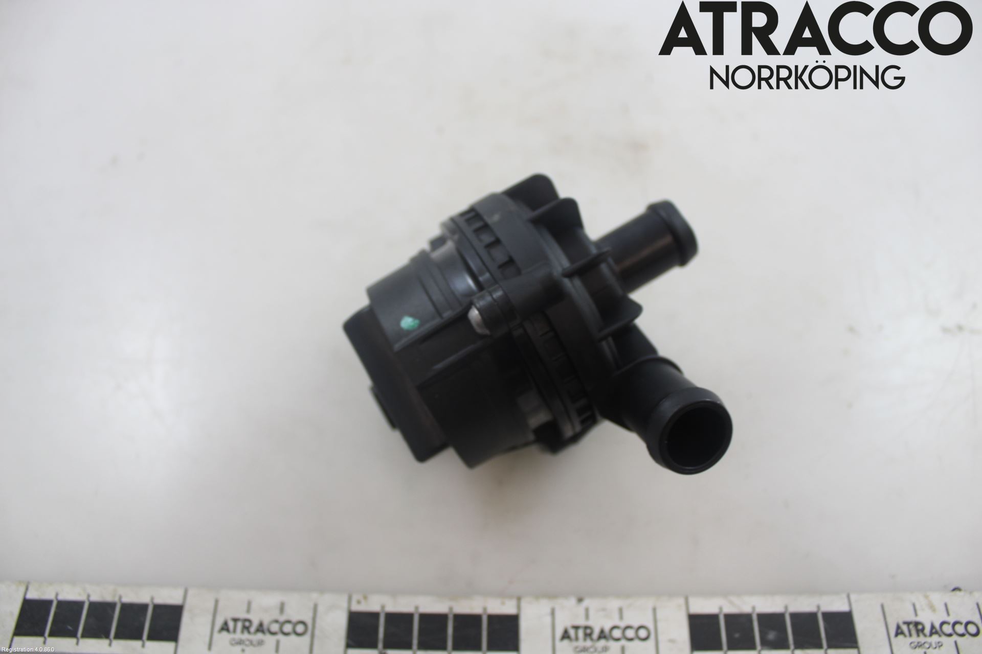 Audi Q4 E-TRON FZ 22- Vattenpump