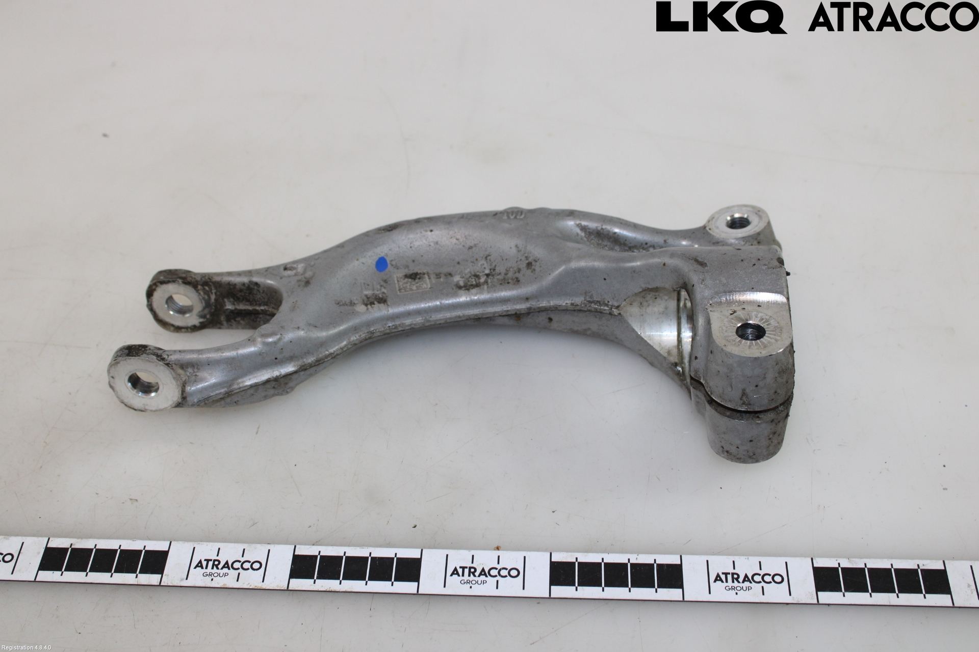 Audi A4/S4 B9 20- Fjäderbenslager Fram