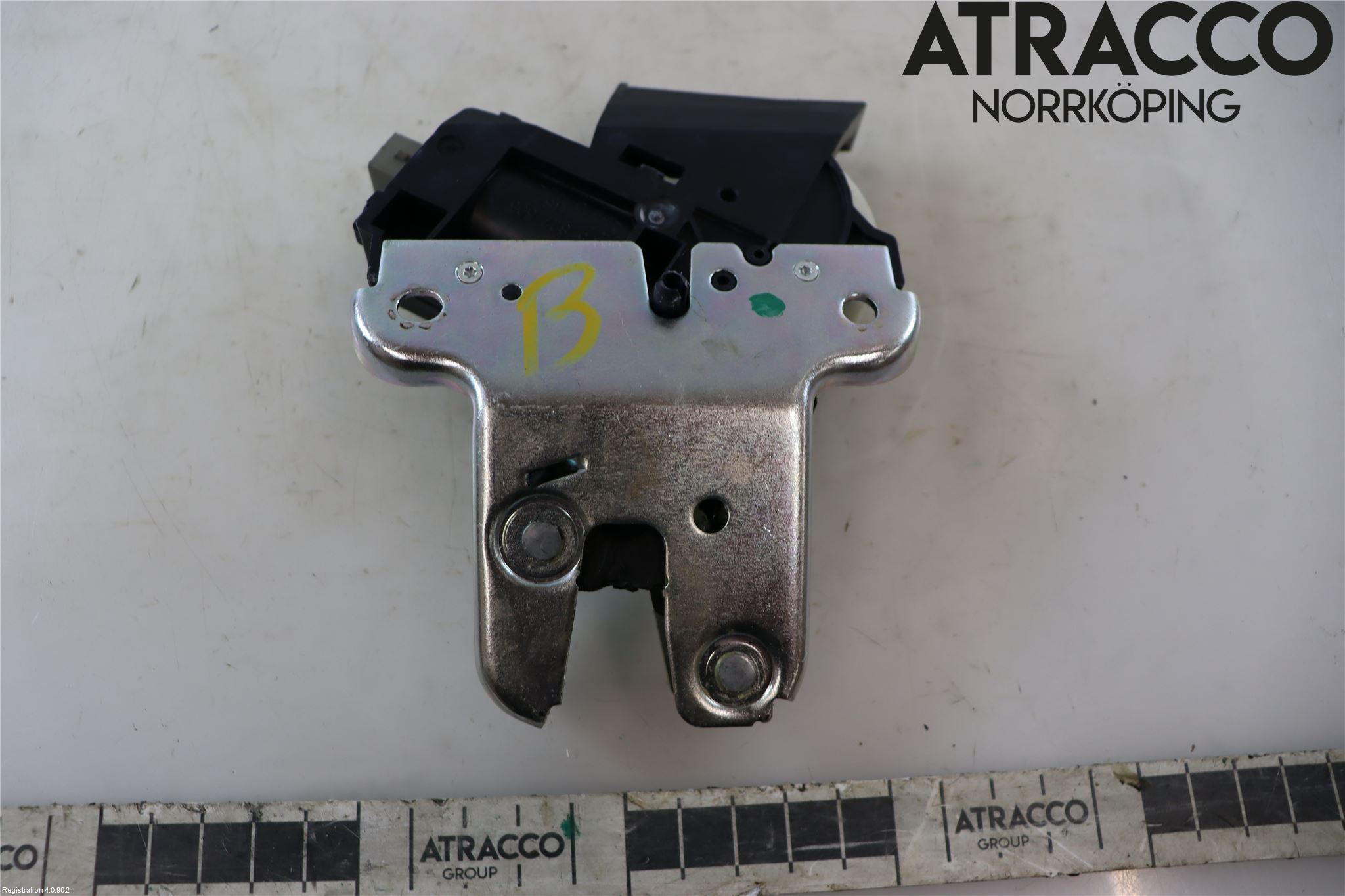 Audi A4/S4 08-11 Låskista Baklucka