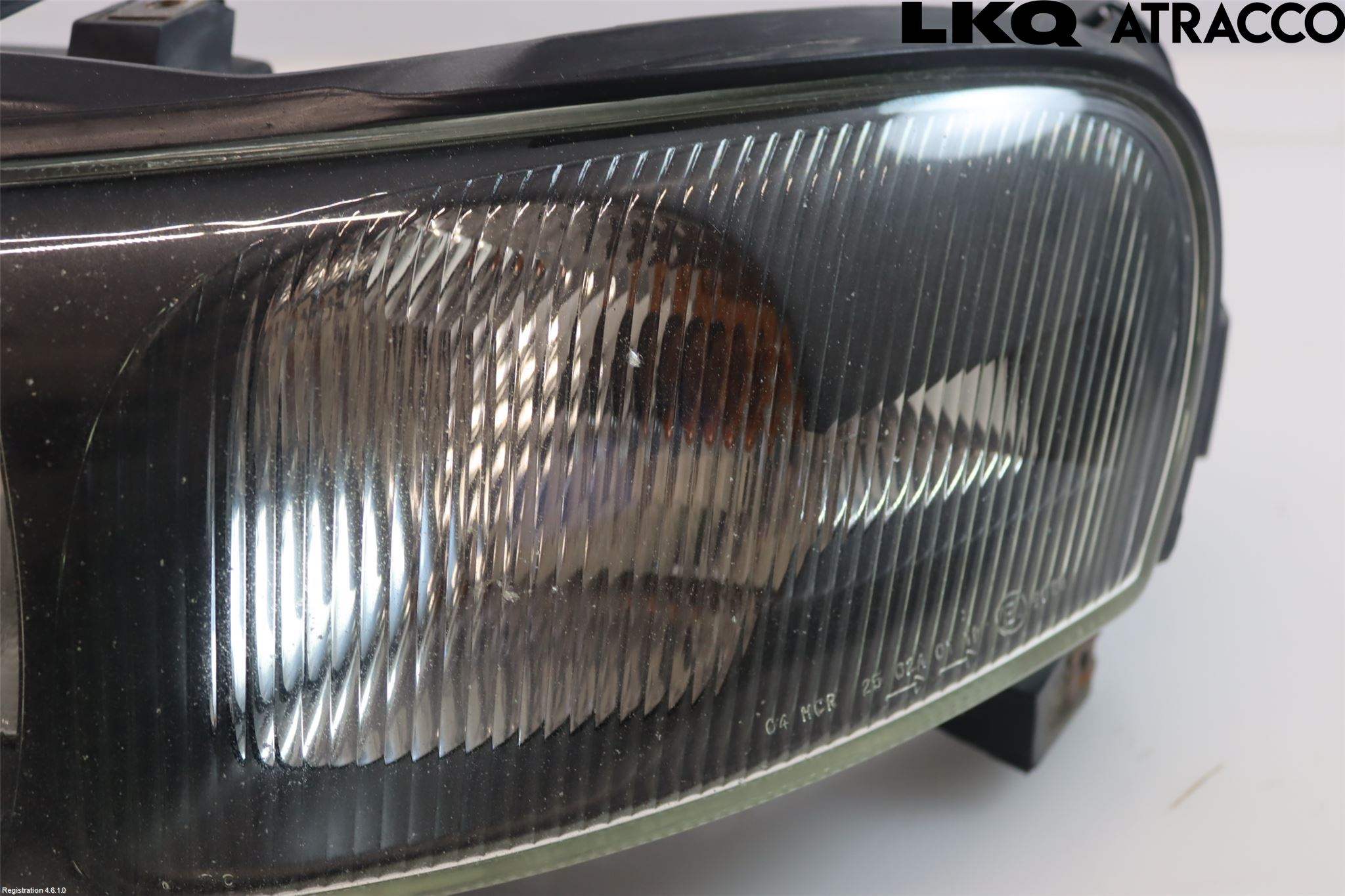 Volvo V70 00-04 Strålkastare Vänster