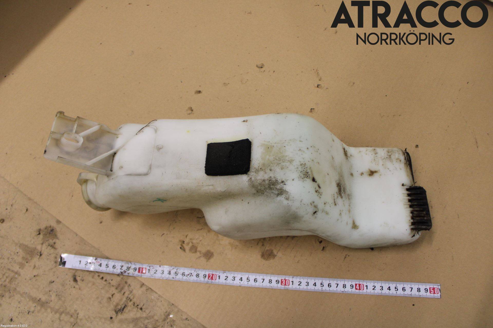 BMW 5 E34      88-96 Spolartank Vindruta