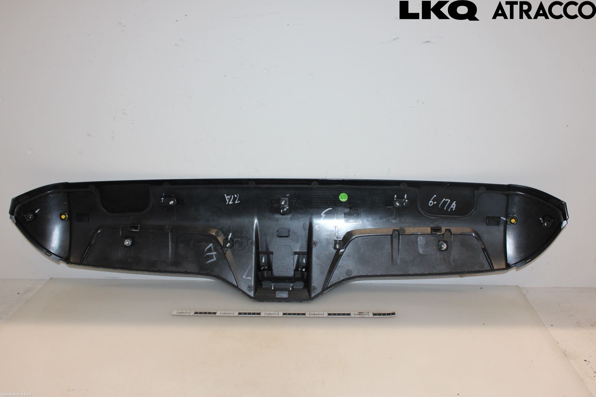 MG 4 23- Spoiler Baklucka