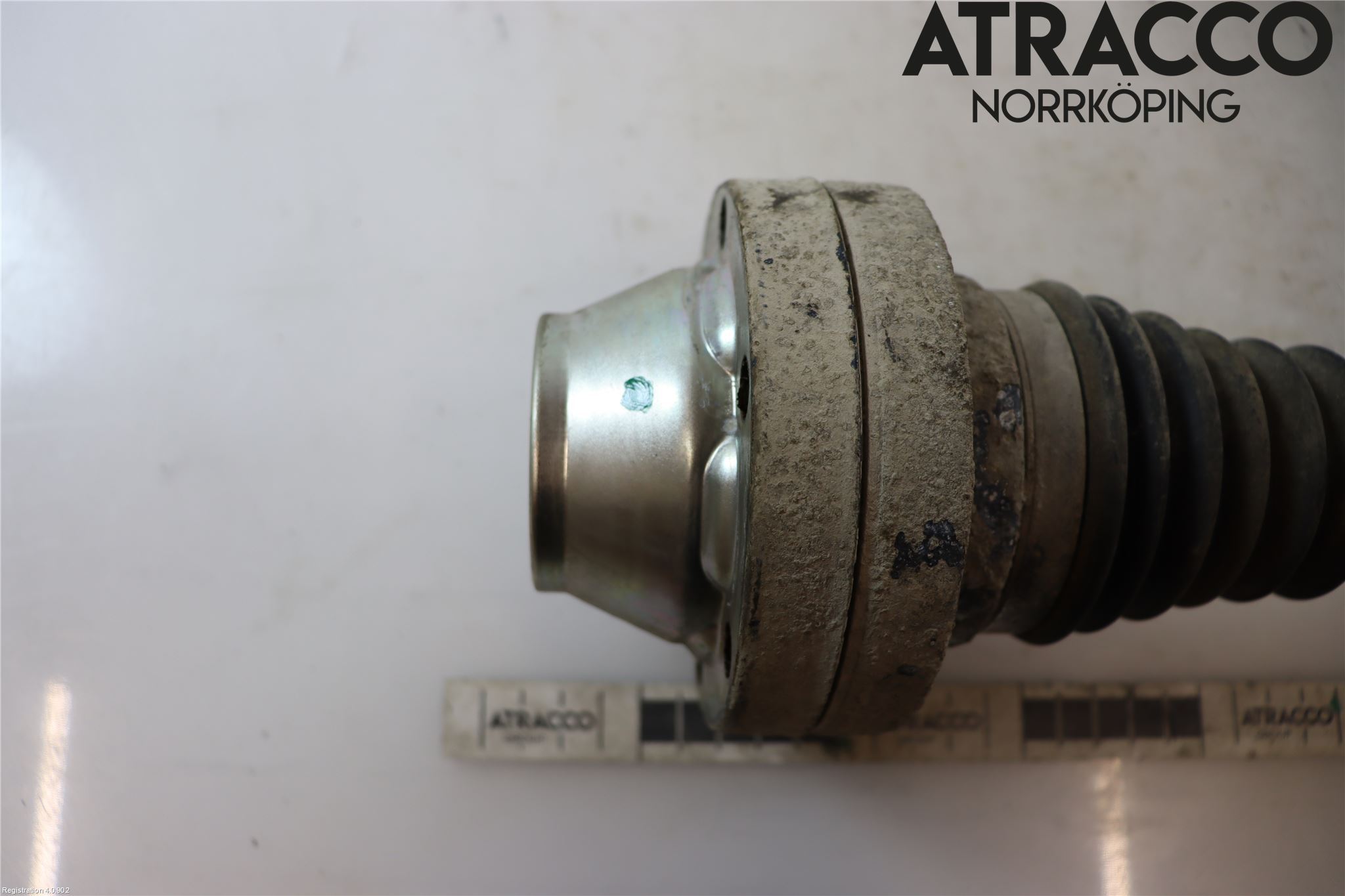 Volkswagen VW AMAROK 2H 10-22 Drivaxel Fram Vänster