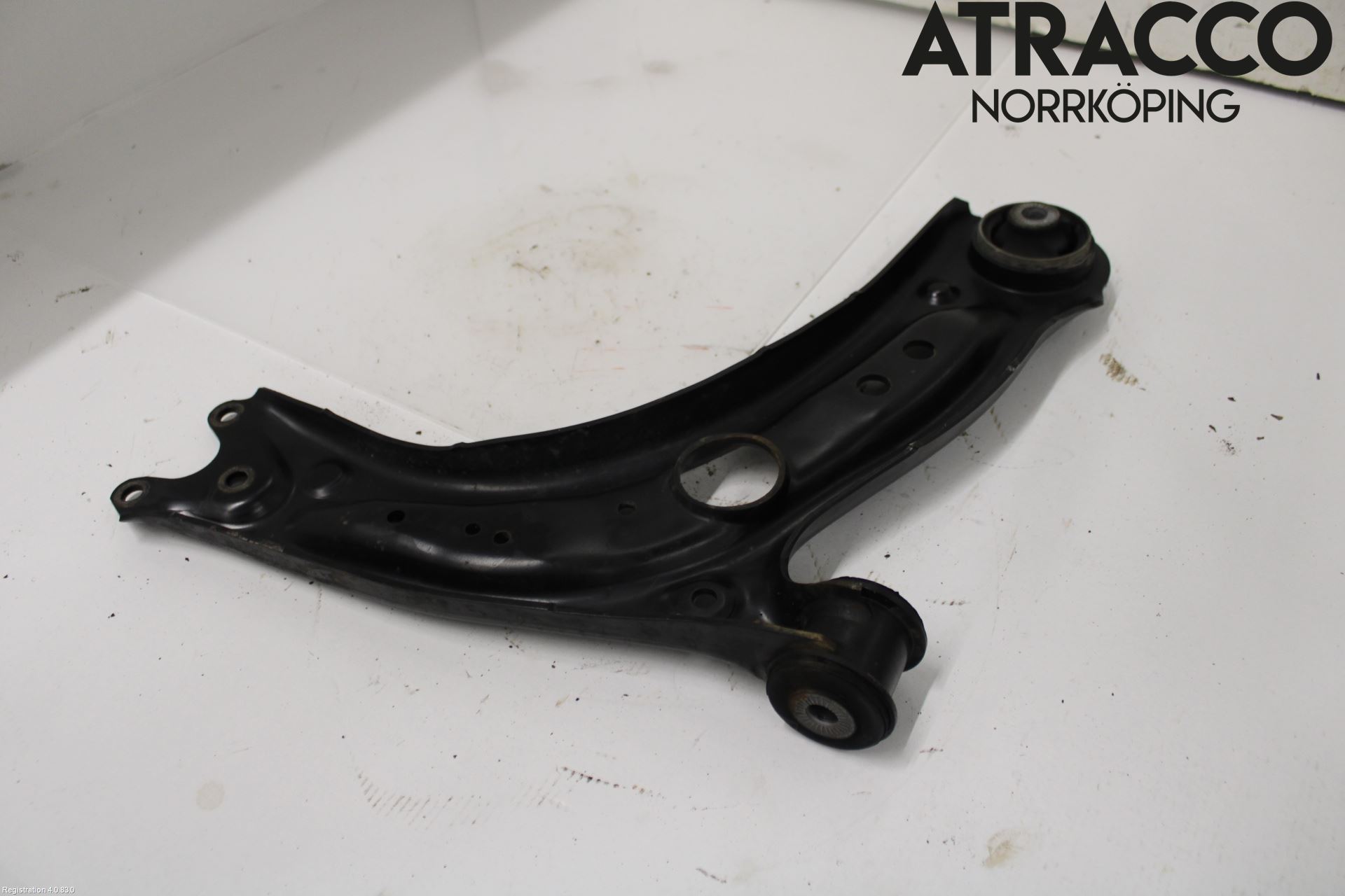 Seat LEON 13-20 Bärarm Fram Undre Vä