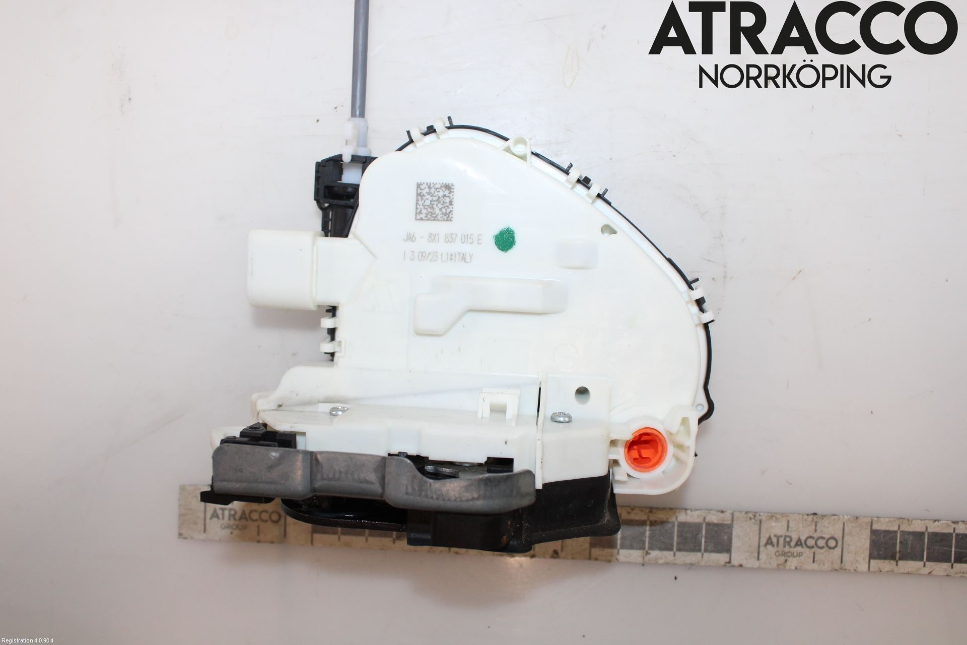 Audi A4/S4 B9 20- Låskista-Dörrlås