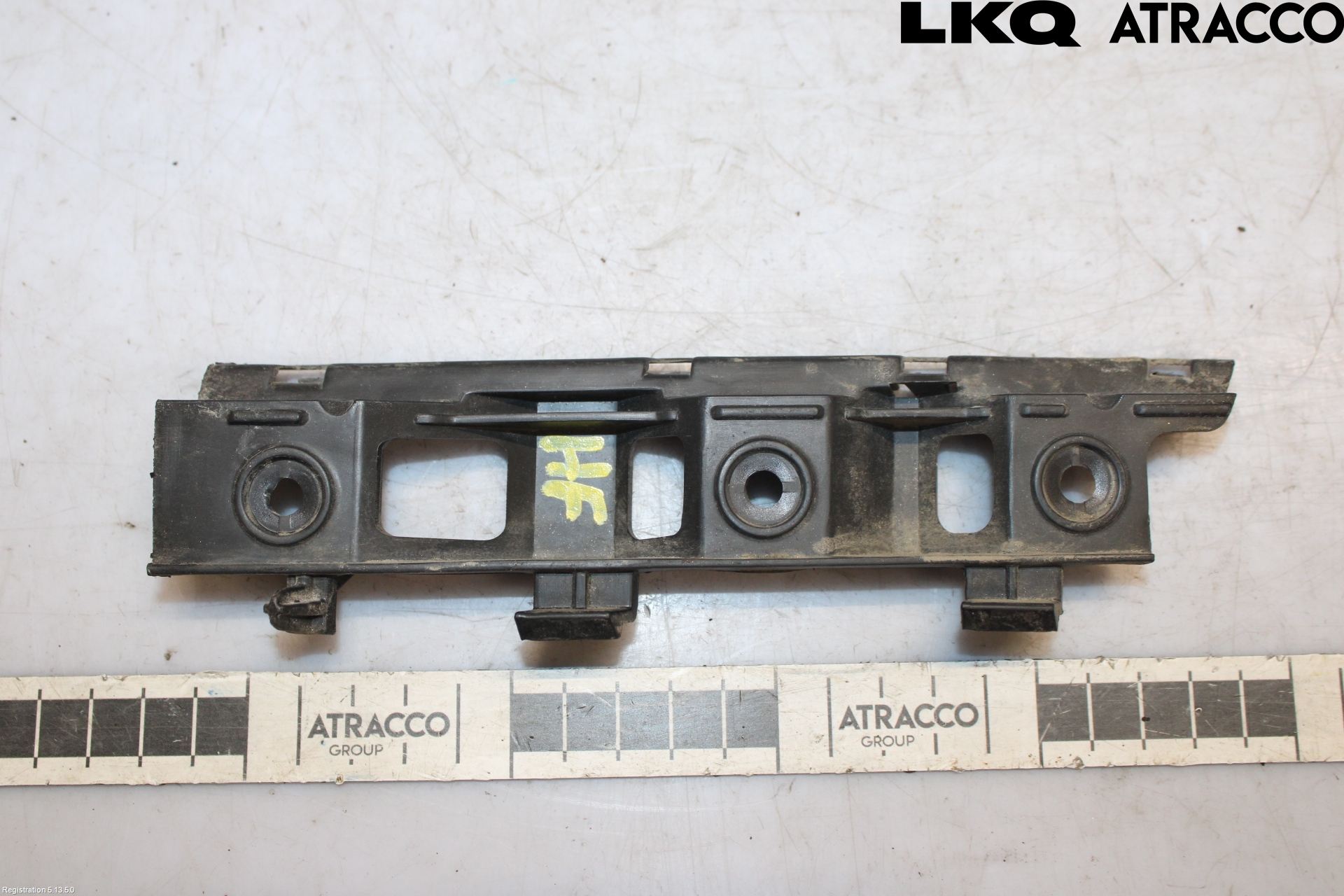 Volkswagen VW PASSAT 05-11 Stötfångarfäste Fram Hö