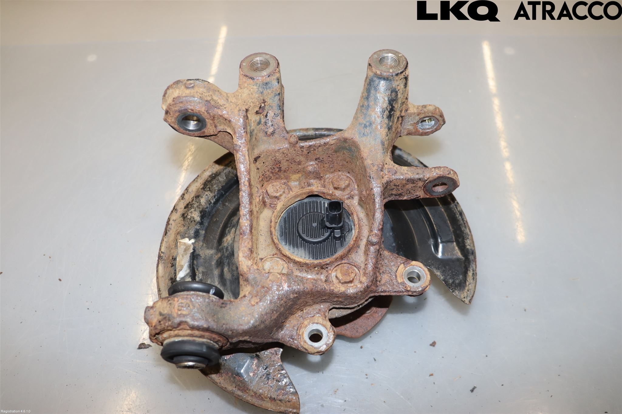 Toyota AURIS 13-19 Hjullagerhus-Spindel Hö B