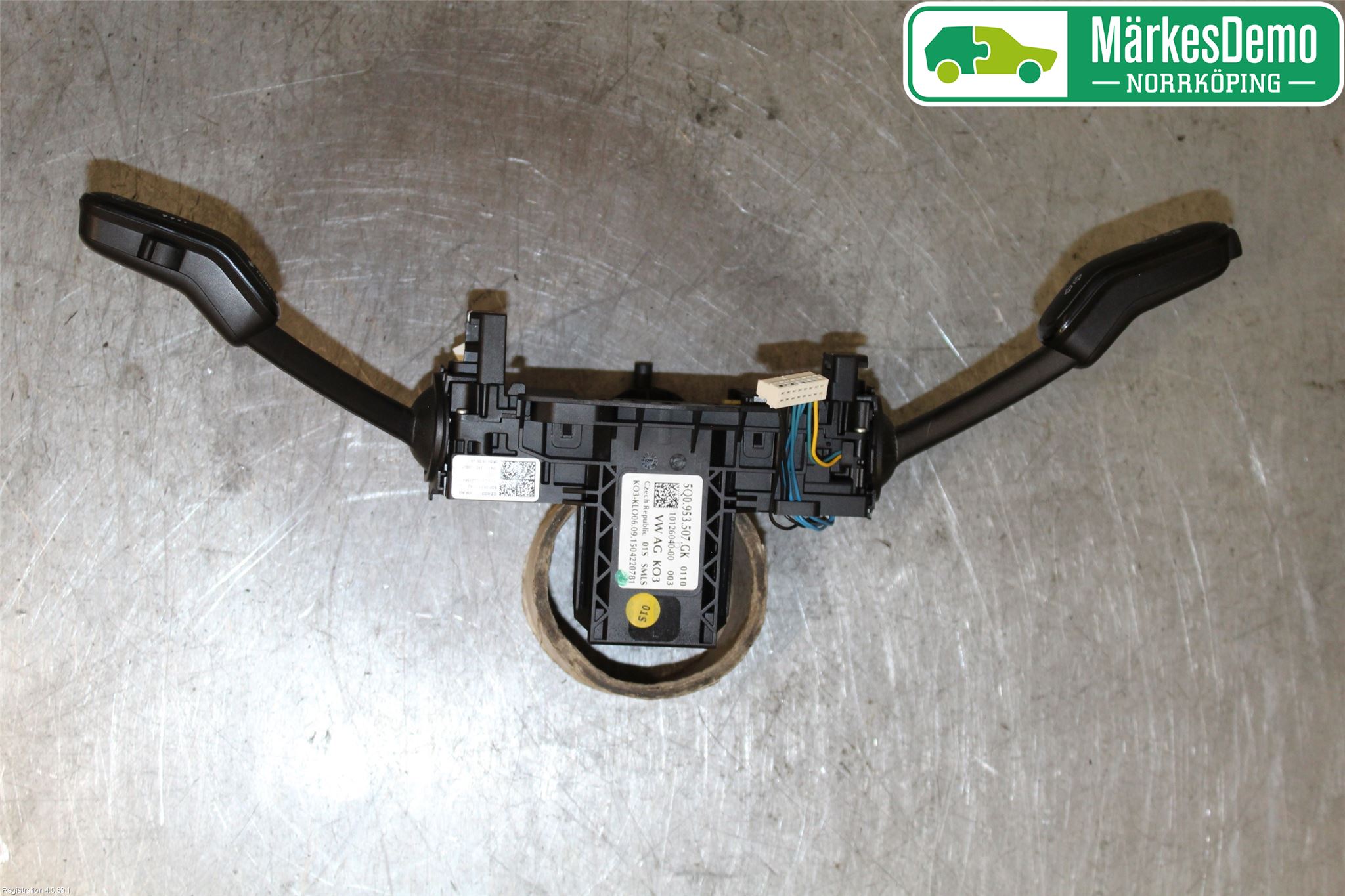 Volkswagen VW GOLF / E-GOLF VII 13-20 Spakcentral