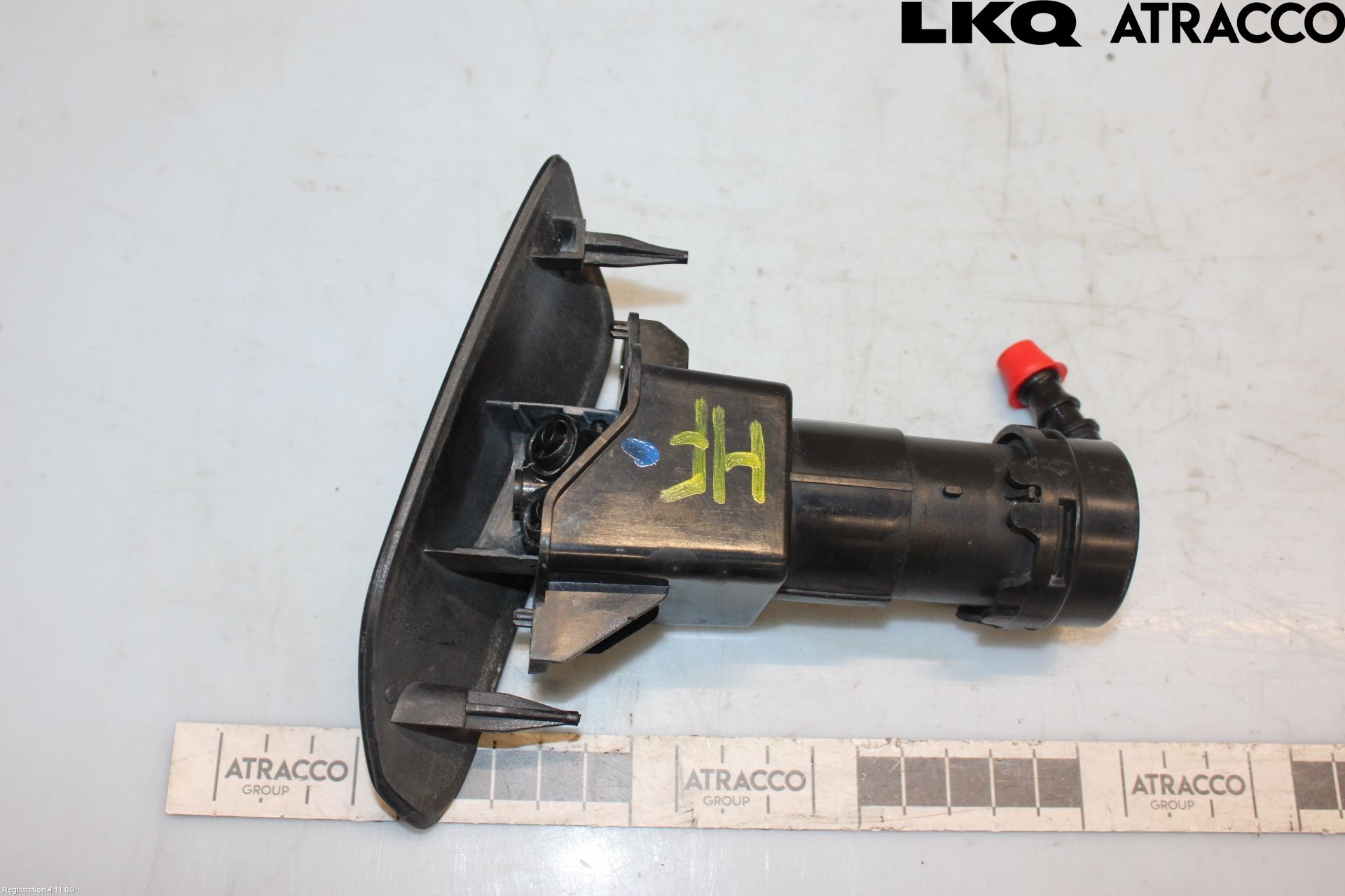 Audi A6/S6     05-11 Spolarmunstycke Strålkastare