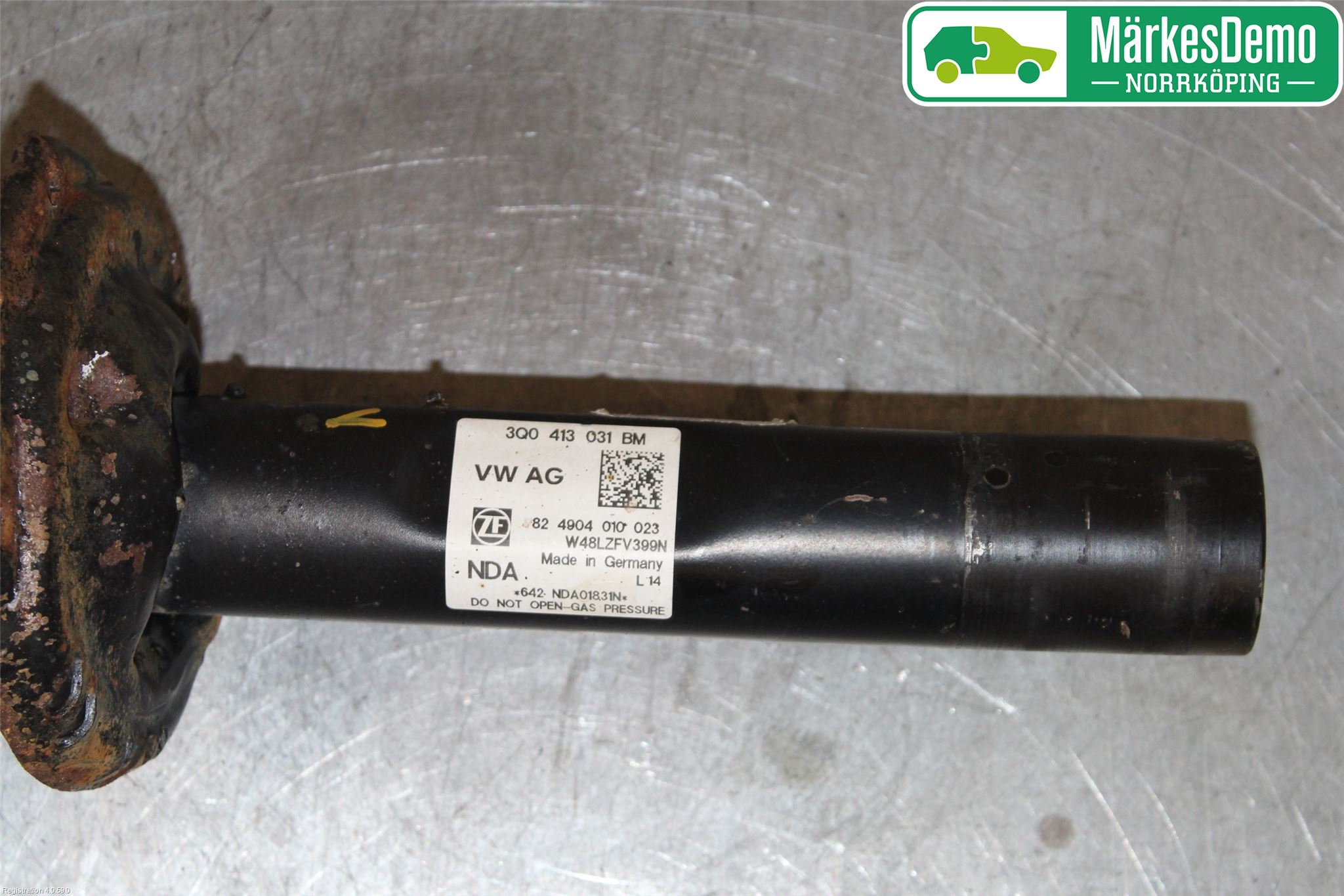 Volkswagen VW PASSAT 15-19 Fjäderben Fram Vänster