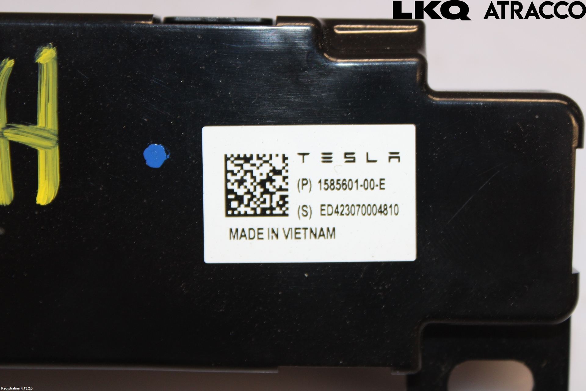 Tesla MODEL Y 21- Antenn