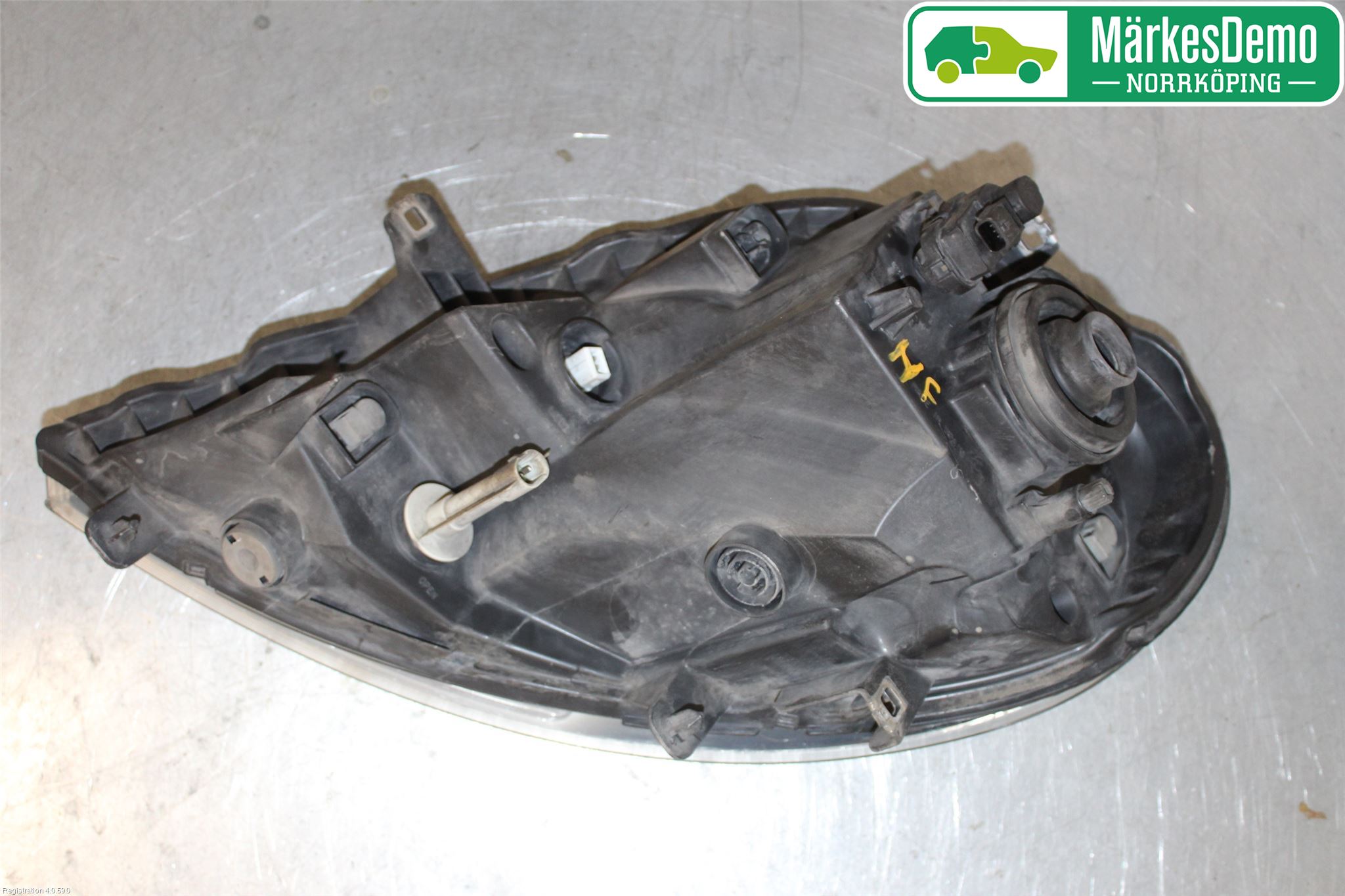 Nissan PRIMASTAR Strålkastare Höger