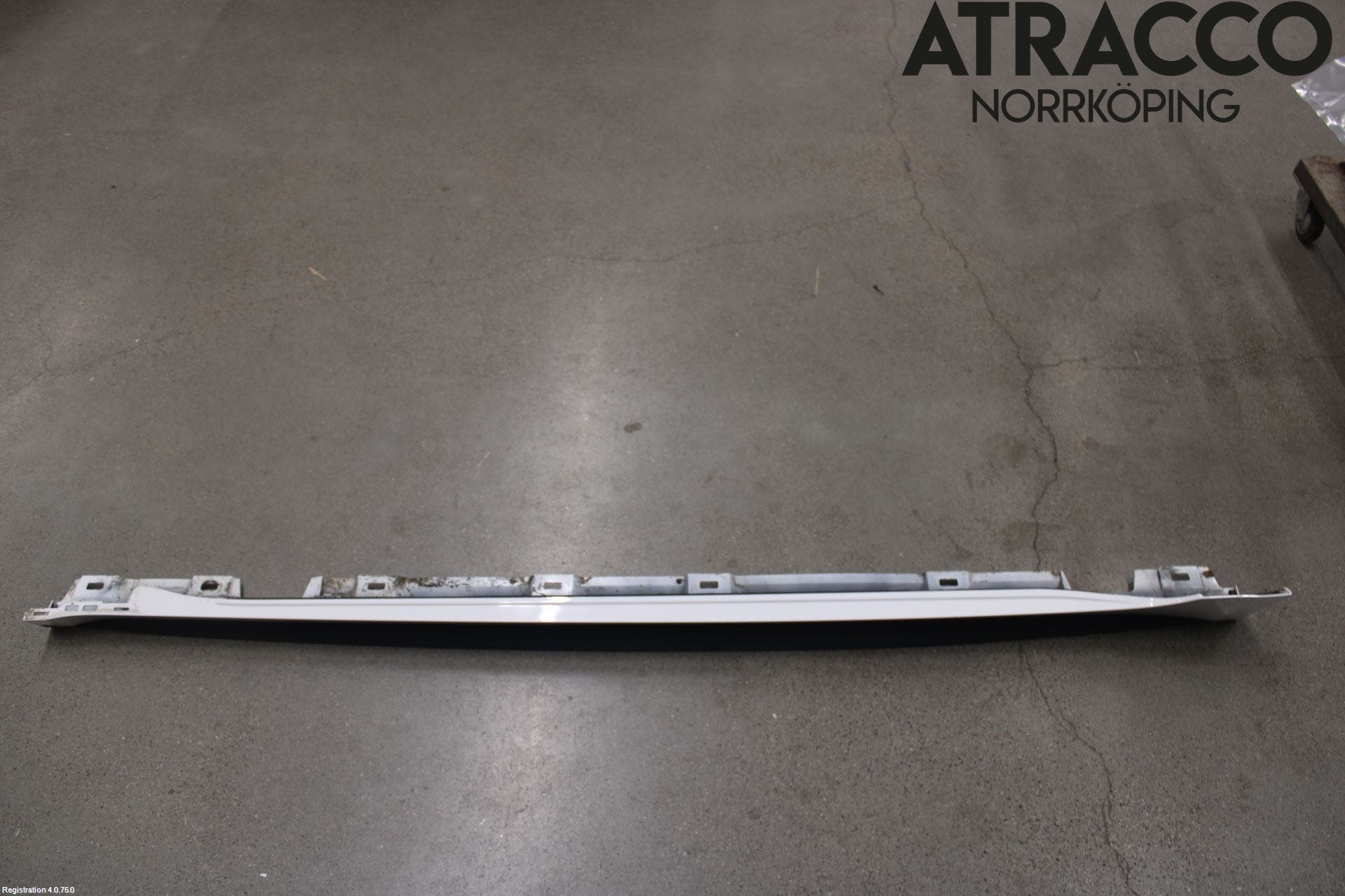 Audi A5 17- Sidokjol Vä