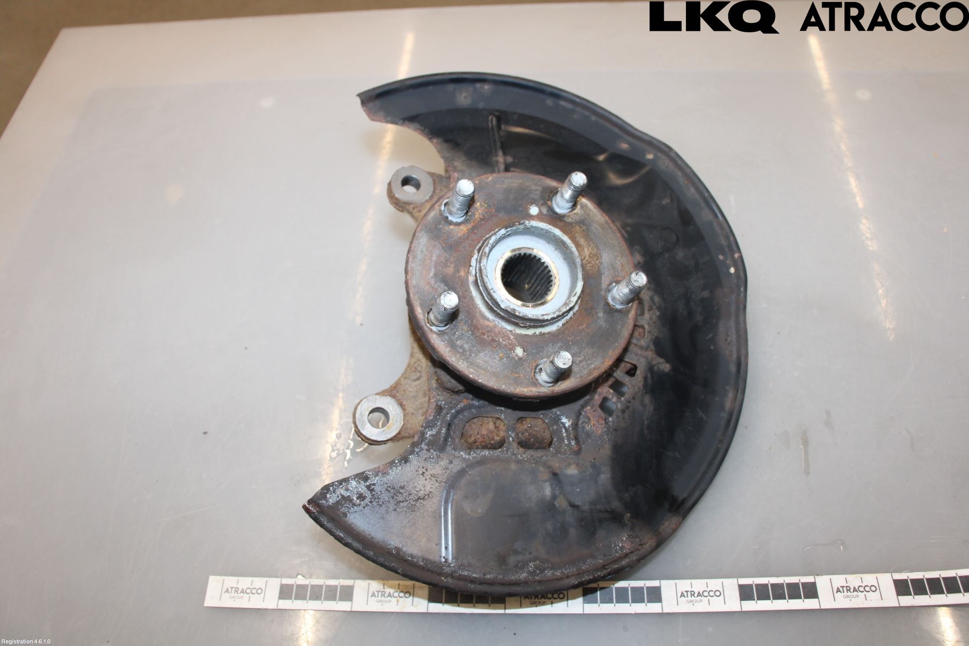 Toyota RAV4 13-18 Styrspindel Lagerhus Vä