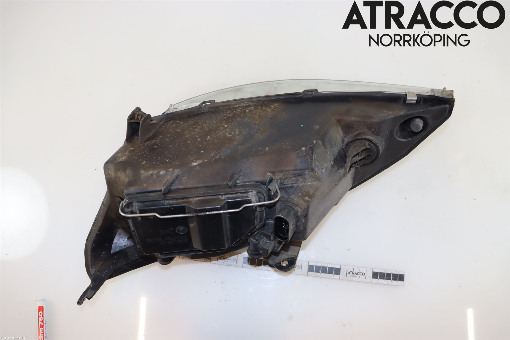 Ford FOCUS     99-04 Strålkastare Höger