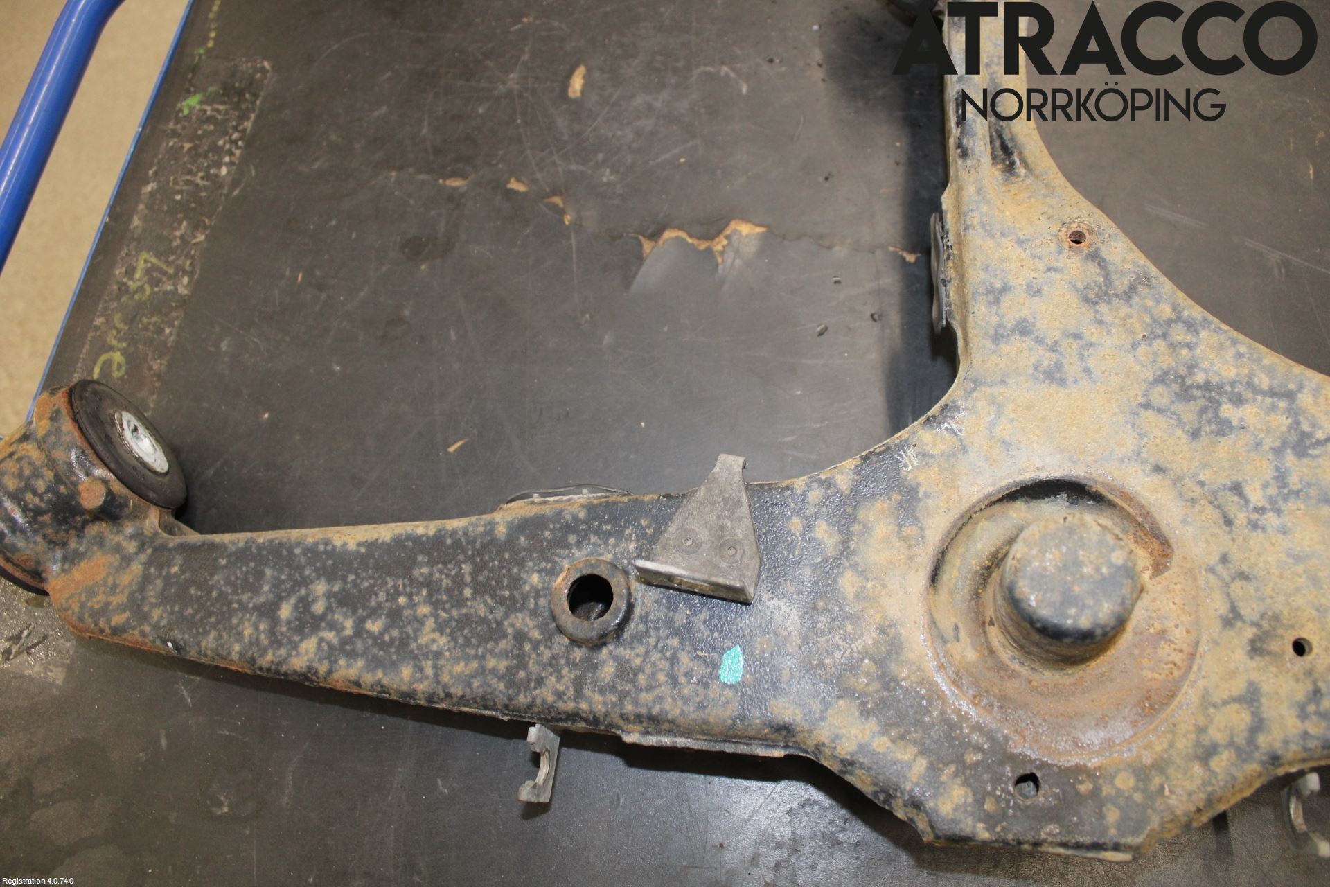 Volkswagen VW TRANSP/CARAVELLE (T6) 16-22 Bärarm Bak Höger