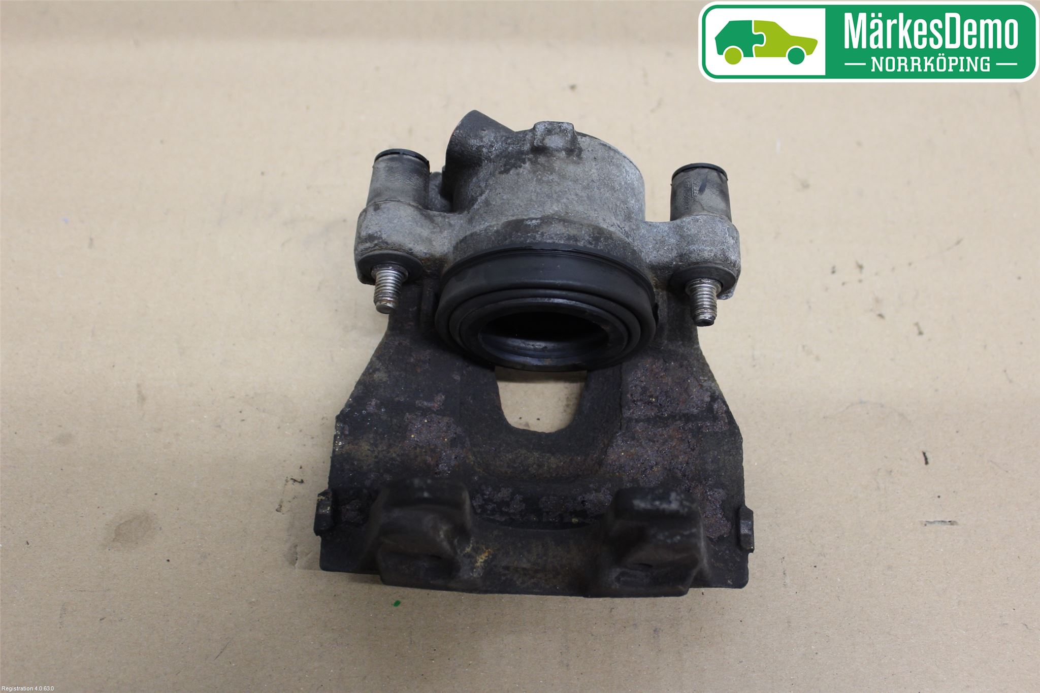 Audi A4/S4 B9 16-19 Bromsok Fram Höger