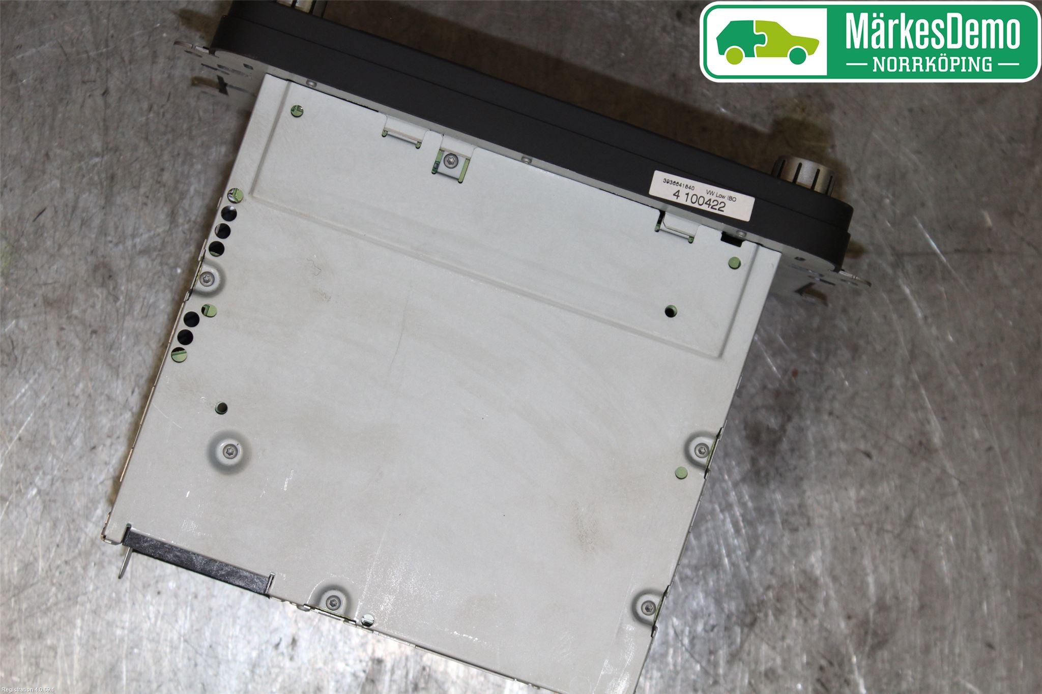 Volkswagen VW CADDY      04-10 Cd Radio - Multimediapanel