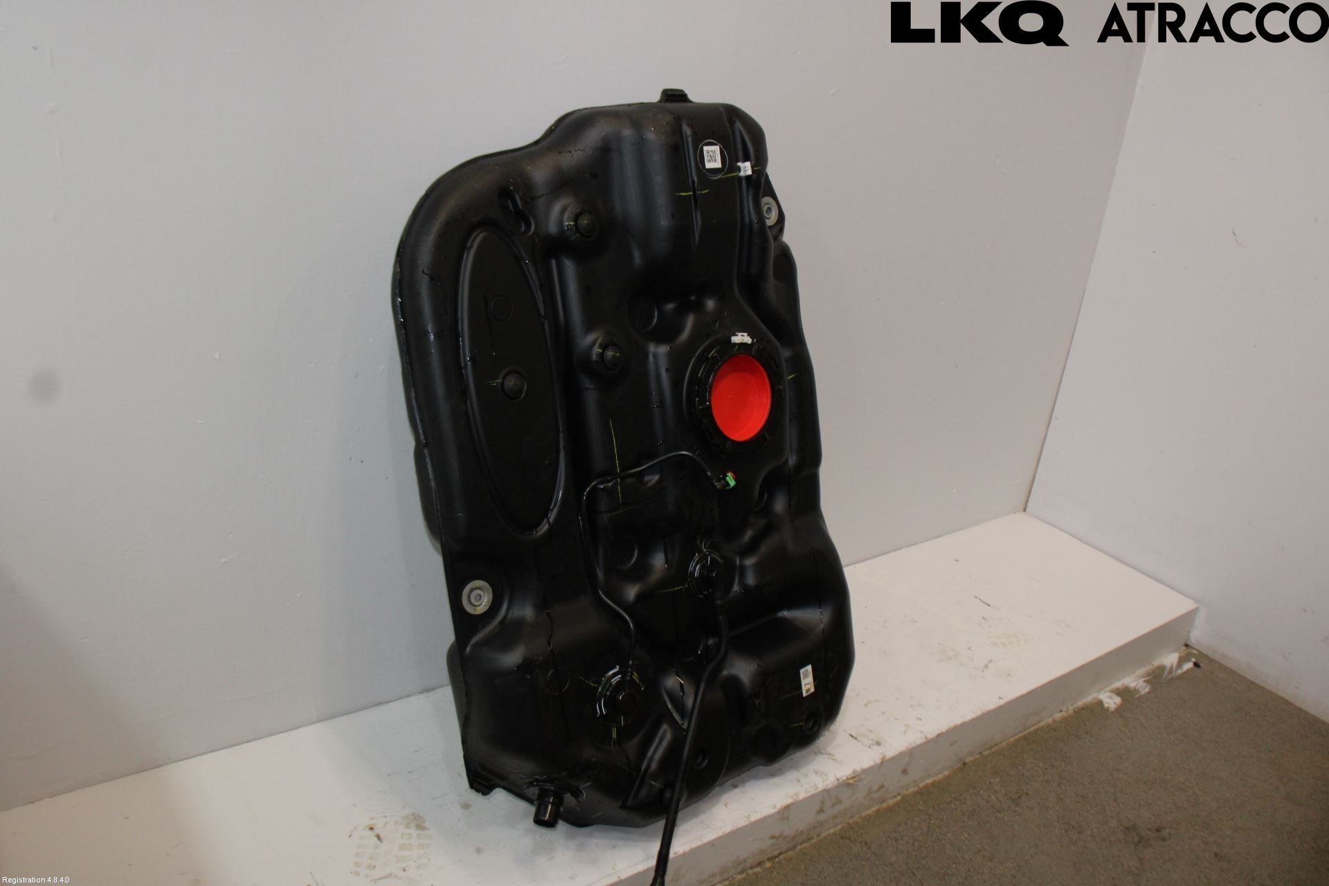 Lexus NX 340h/450h+ 21- Bränsletank