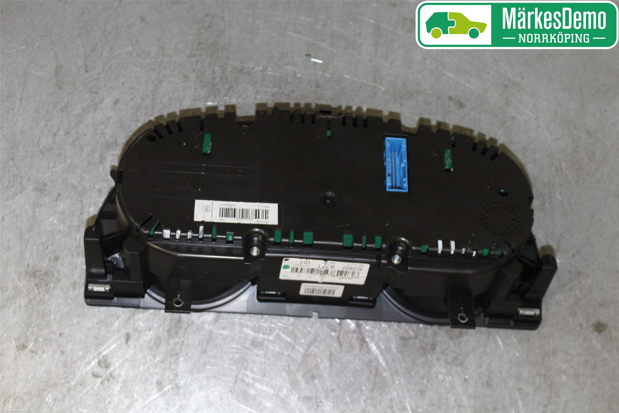 Volkswagen VW PASSAT 05-11 Instrument Komb