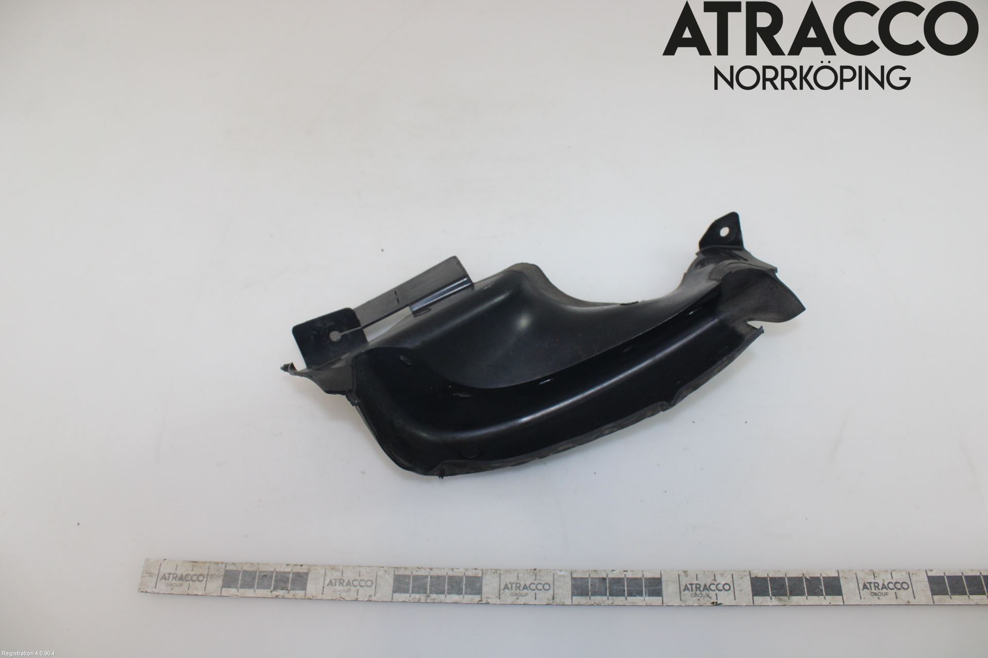 Jaguar F-PACE Deflektor Plåt-Plast Kylning