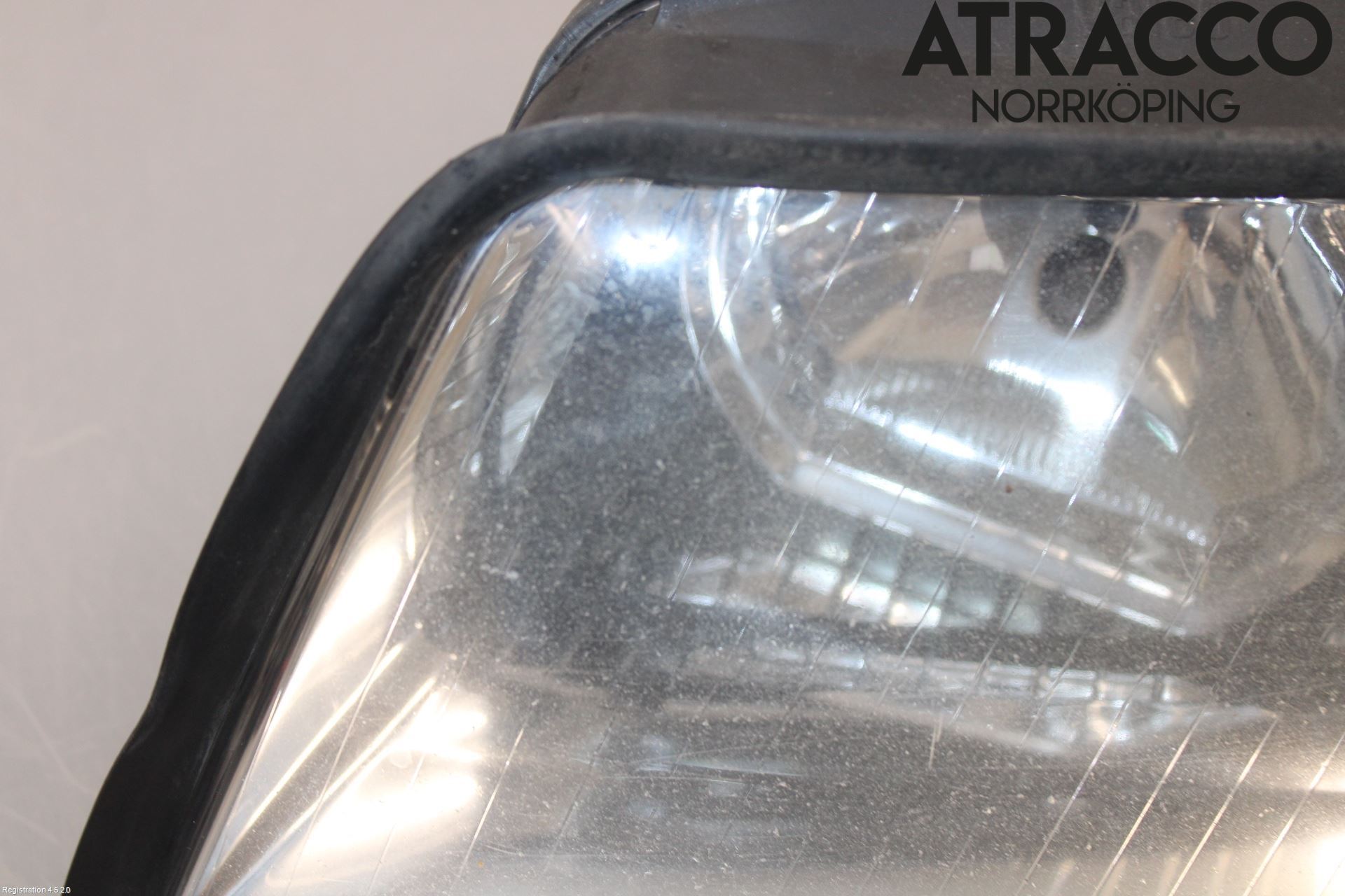 Audi A4/S4 01-05 Strålkastare Vänster