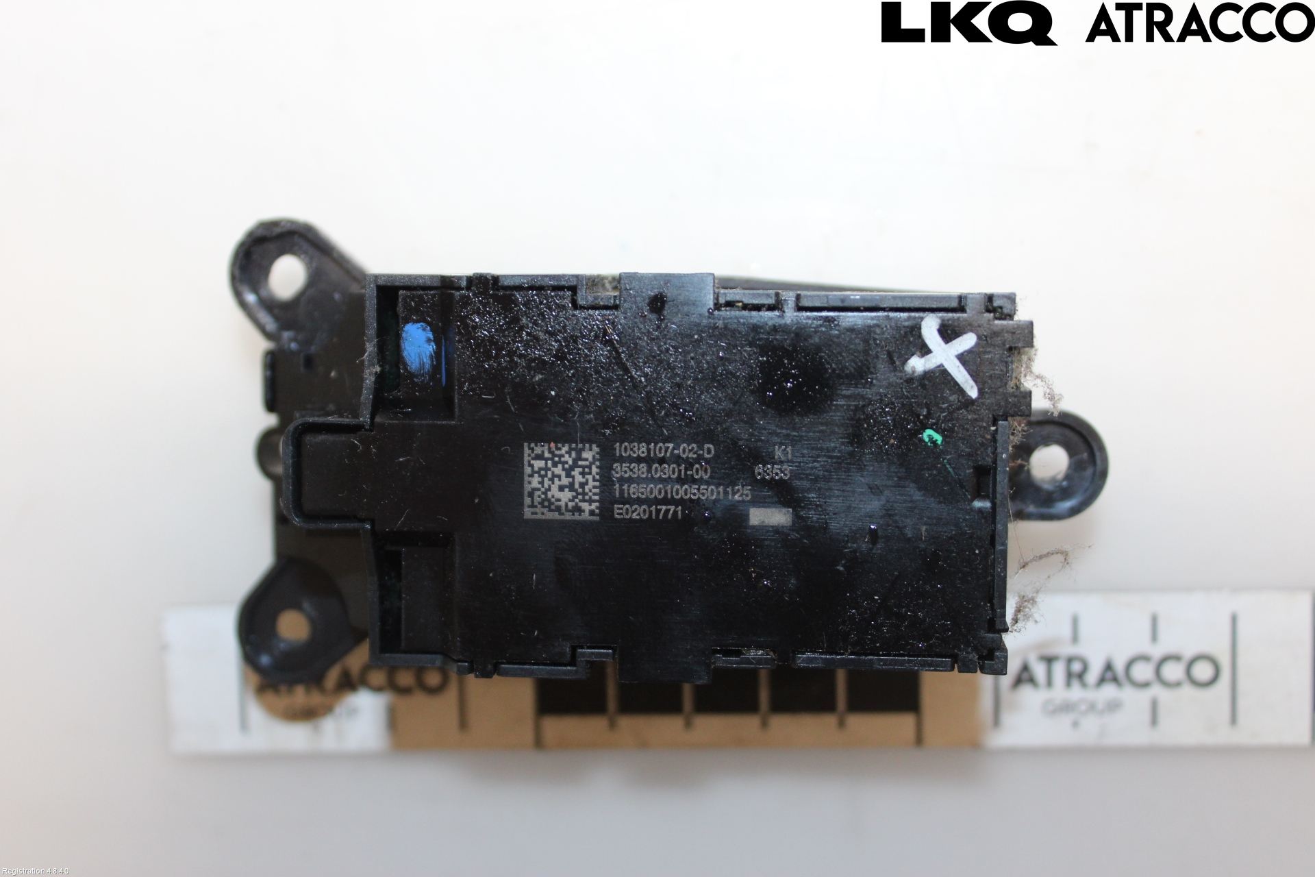 Tesla MODEL X 16- Strömställare Dörröppnare