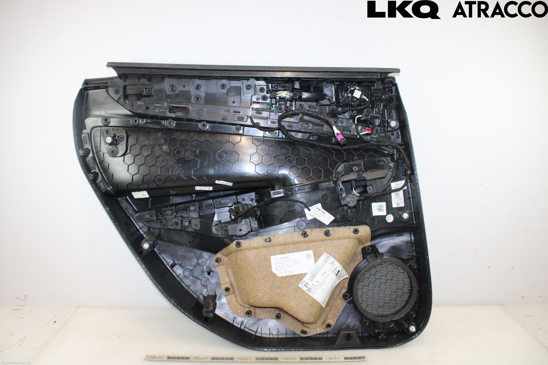 Volkswagen VW ID.7/TOURER 24- Dörrklädsel Hö
