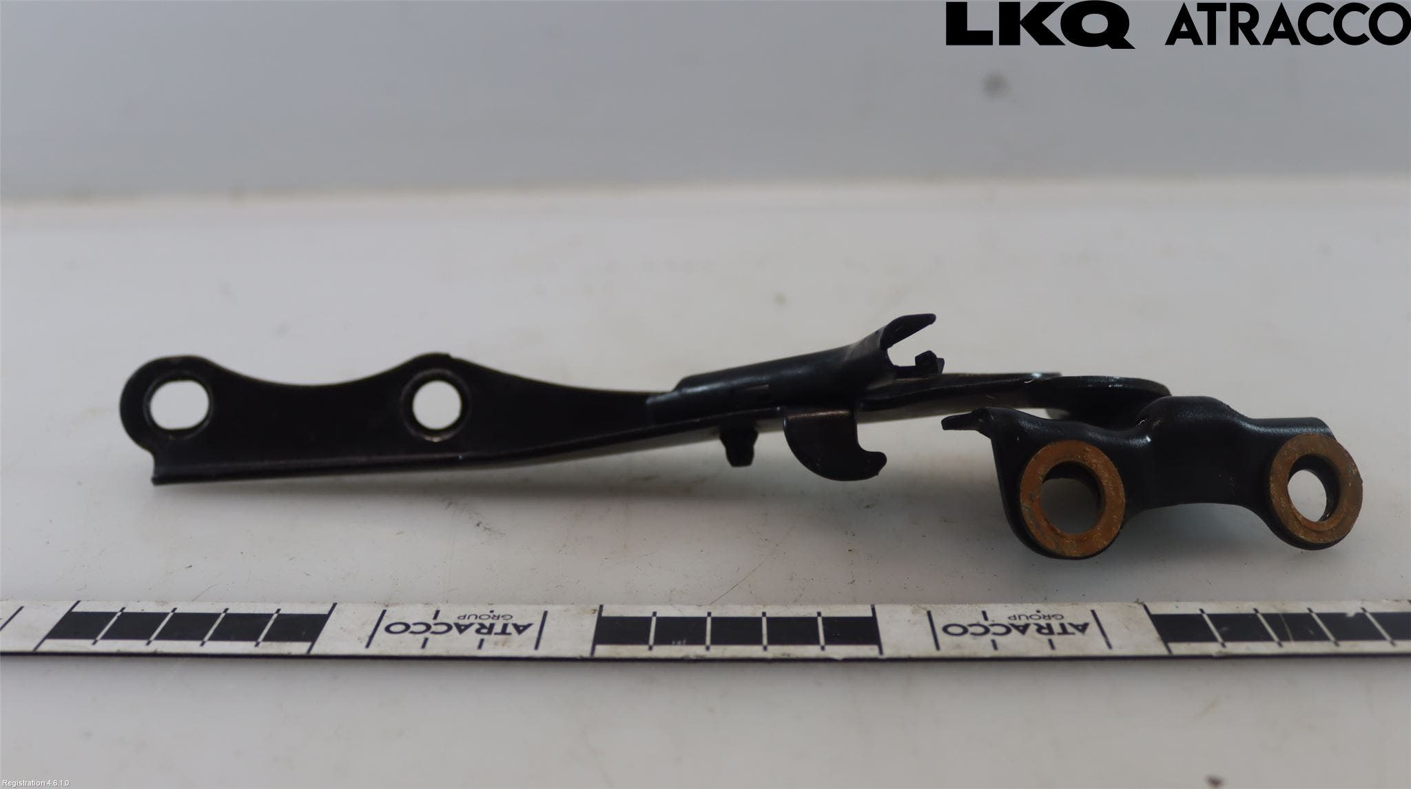 Toyota PRIUS NWH20 04-08 Huvgångjärn