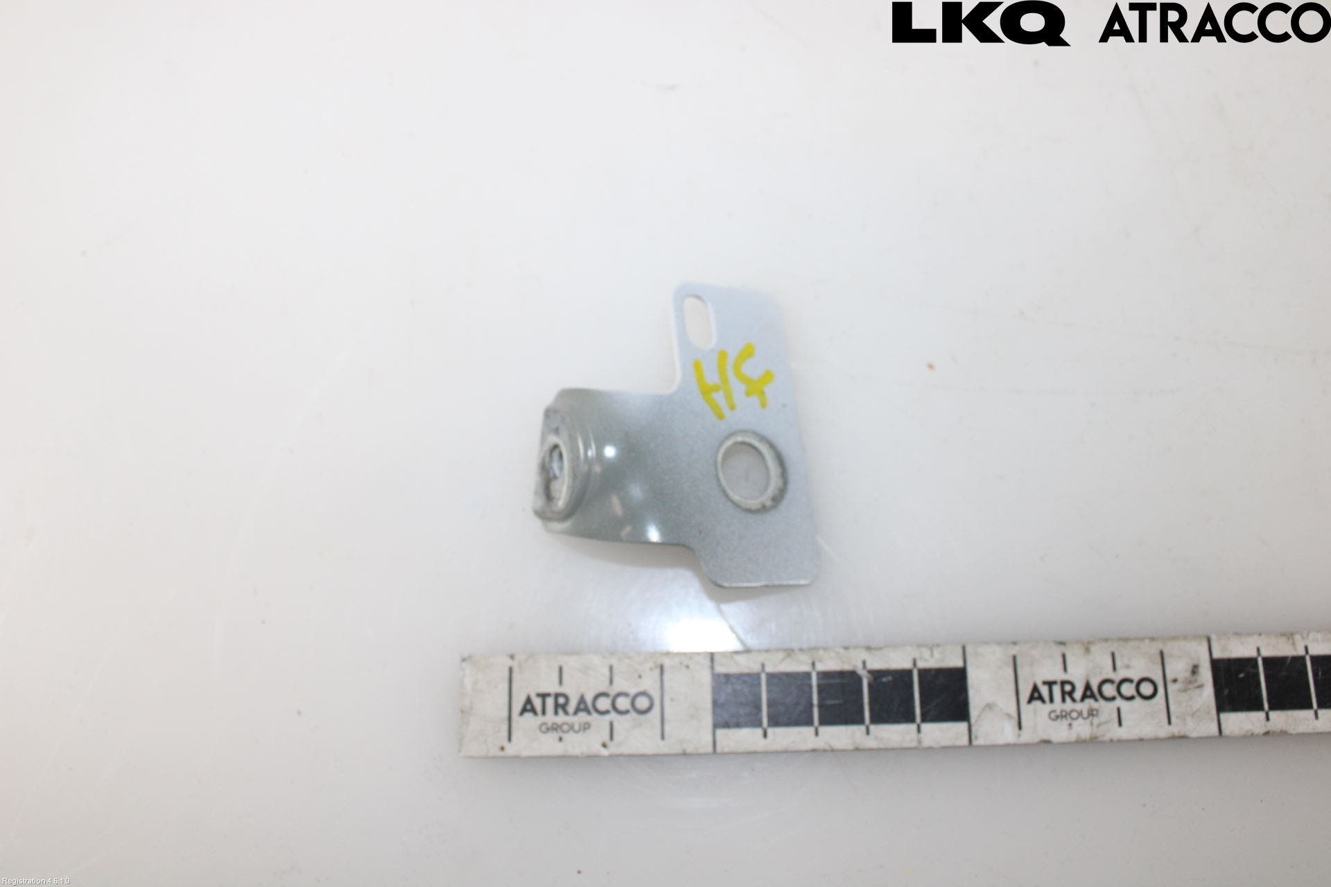 Seat LEON 20- Skärmfäste Fram Hö