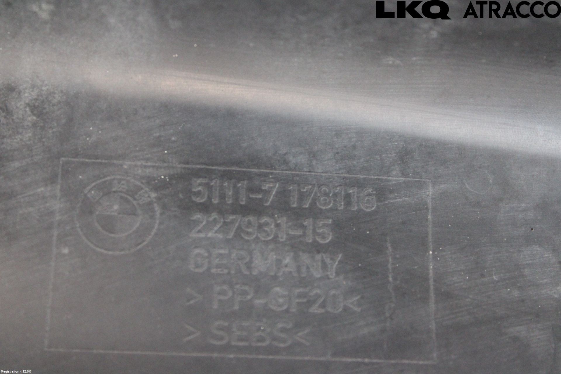 BMW 5 E60/61 Sed/Tou 02-10 Deflektor Plåt-Plast Kylning
