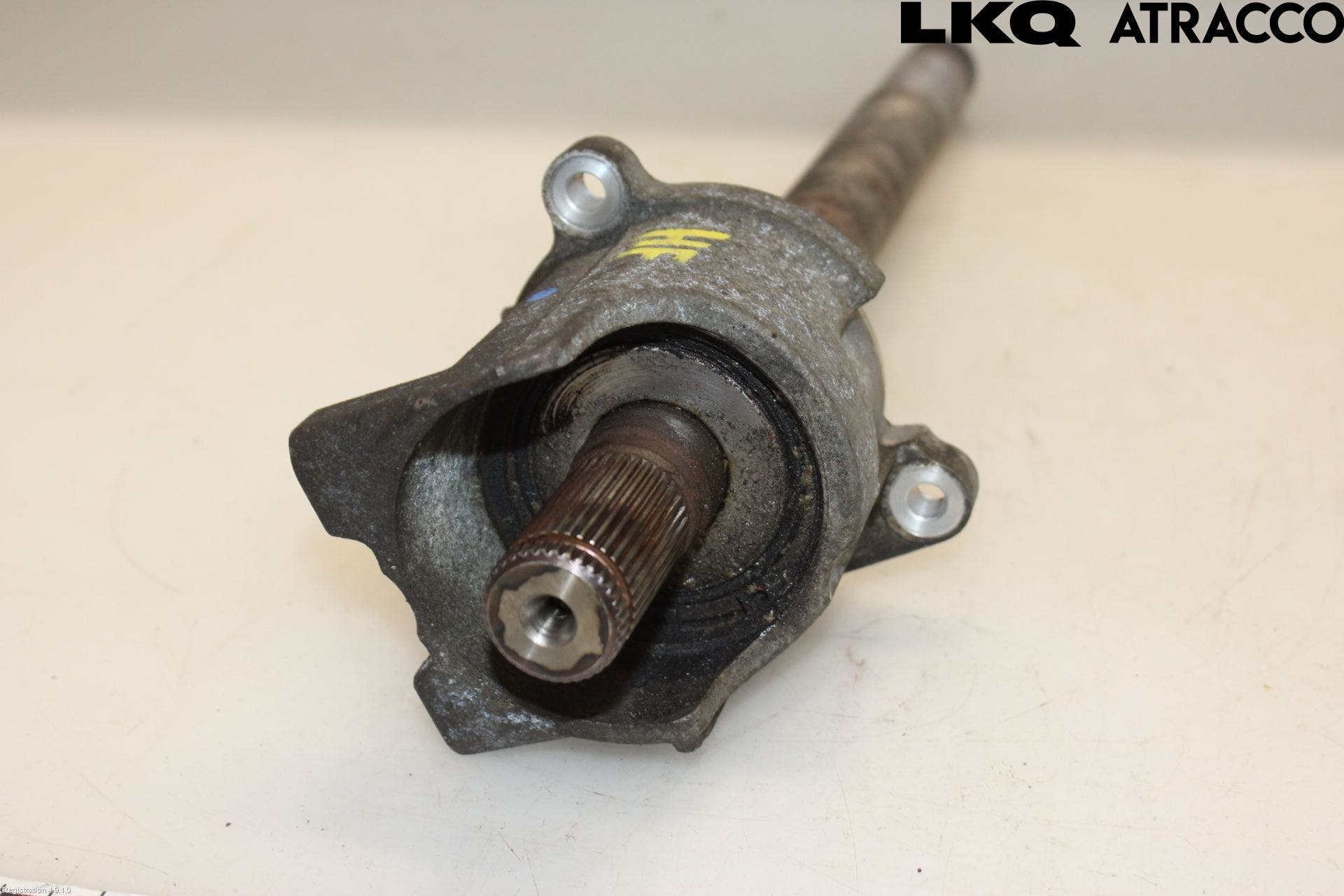 BMW X1 F48 15-22 Hjälpaxel-Mellanaxel