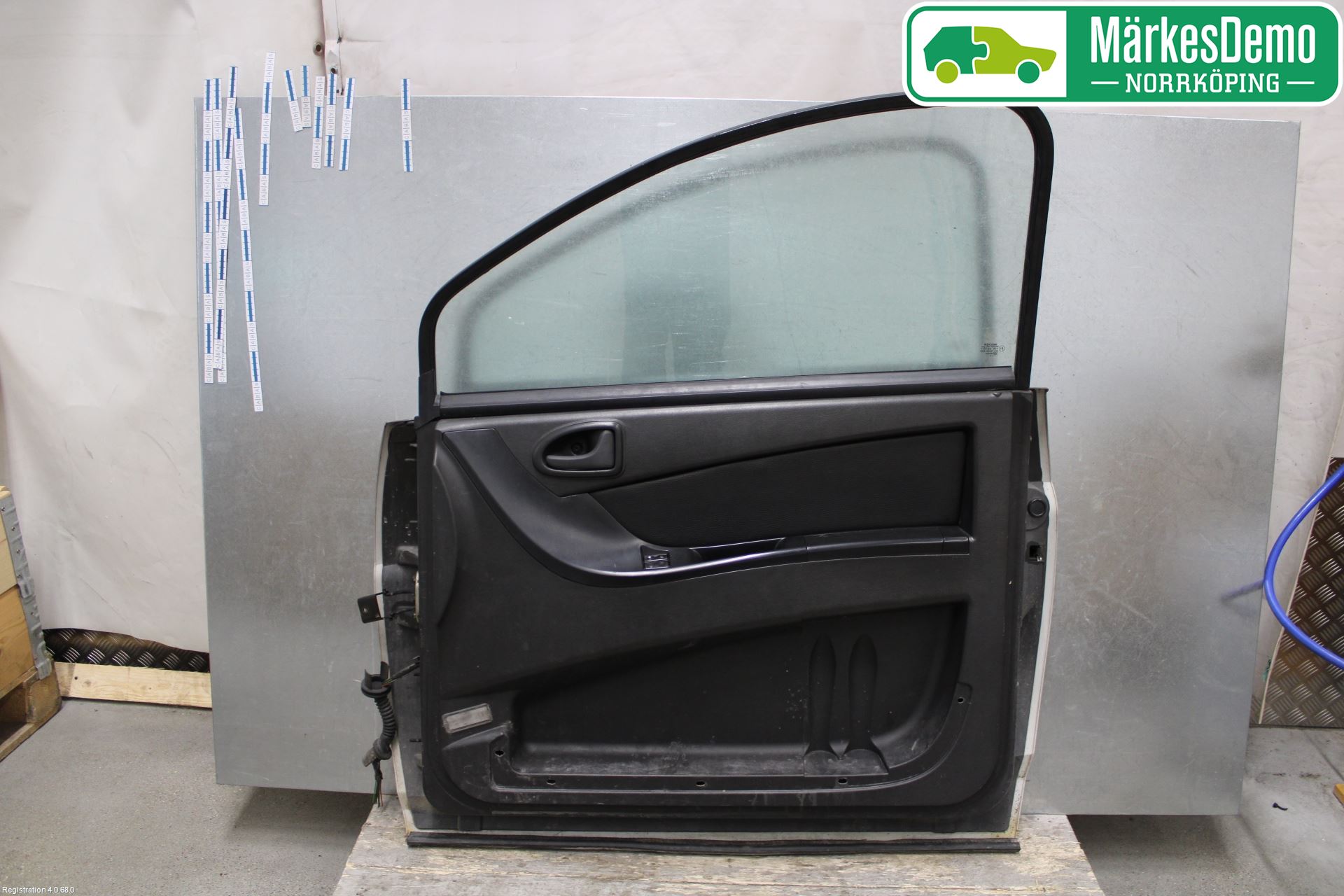 Mopedbil Microcar MICROCAR Dörr Fram Höger