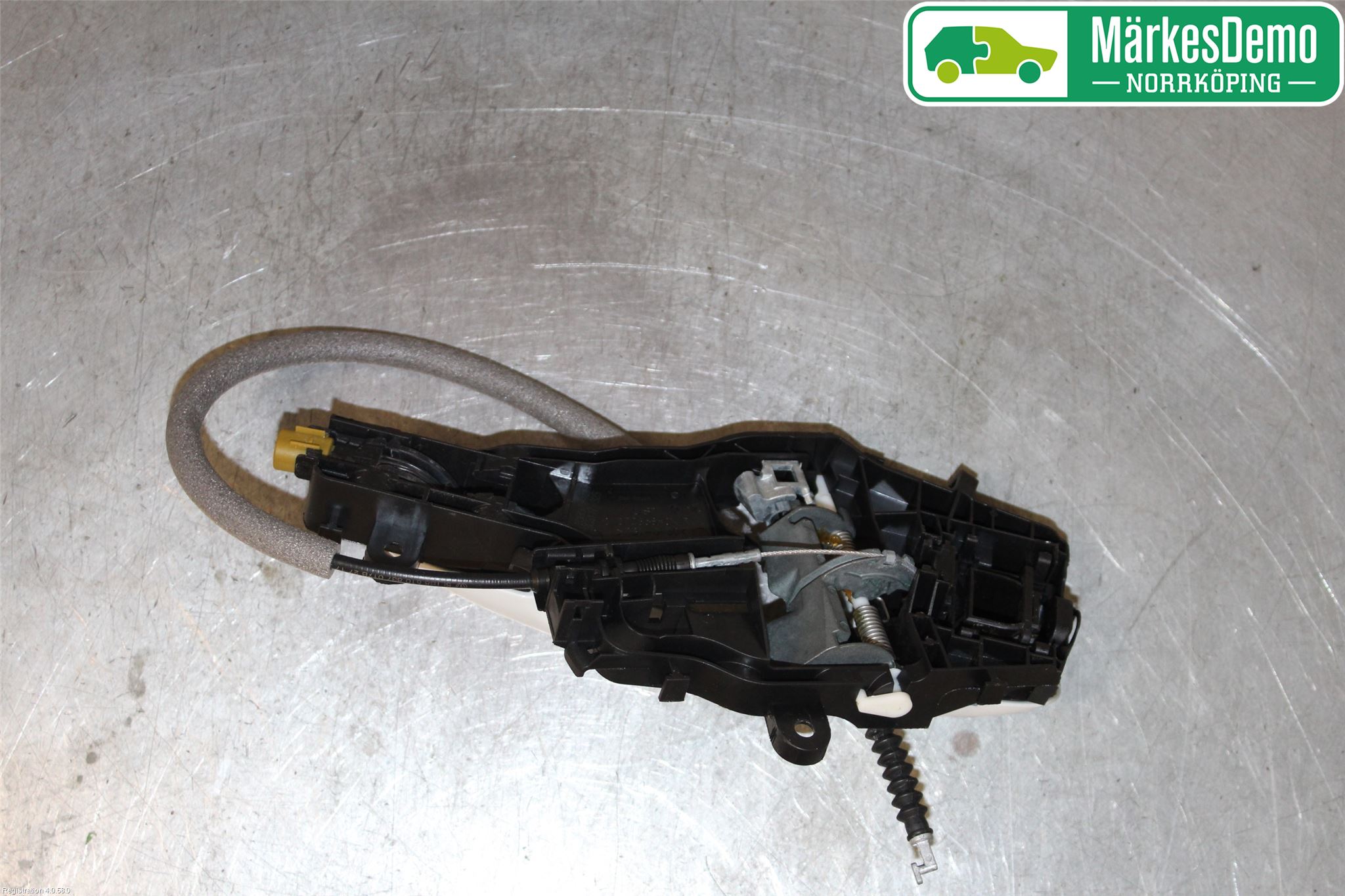 Volkswagen VW PASSAT 15-19 Dörrhandtag Yttre Hö