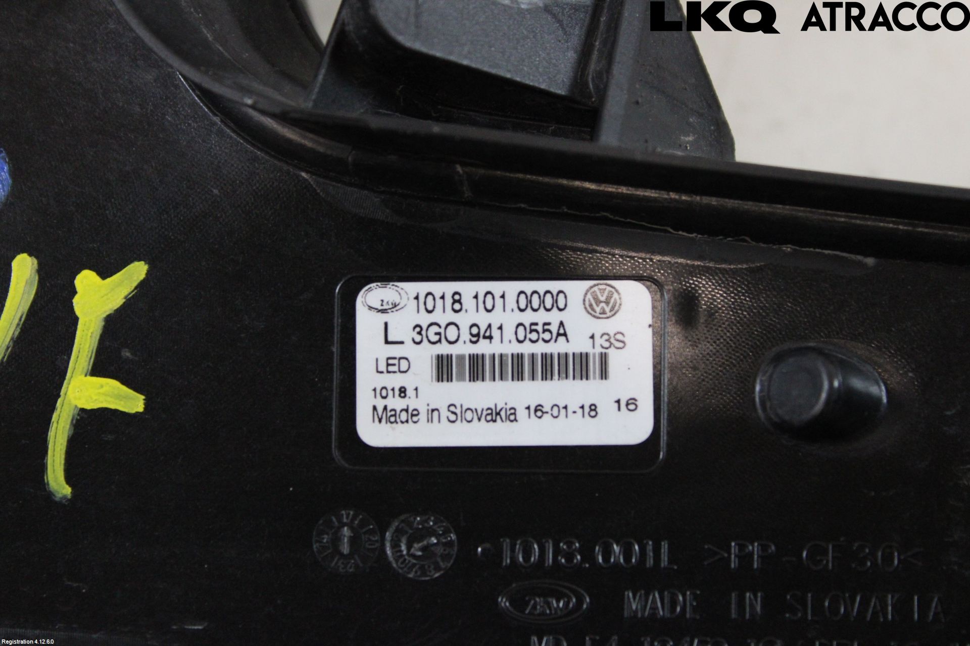Volkswagen VW PASSAT 15-19 Dimljus-Varselljus Fram